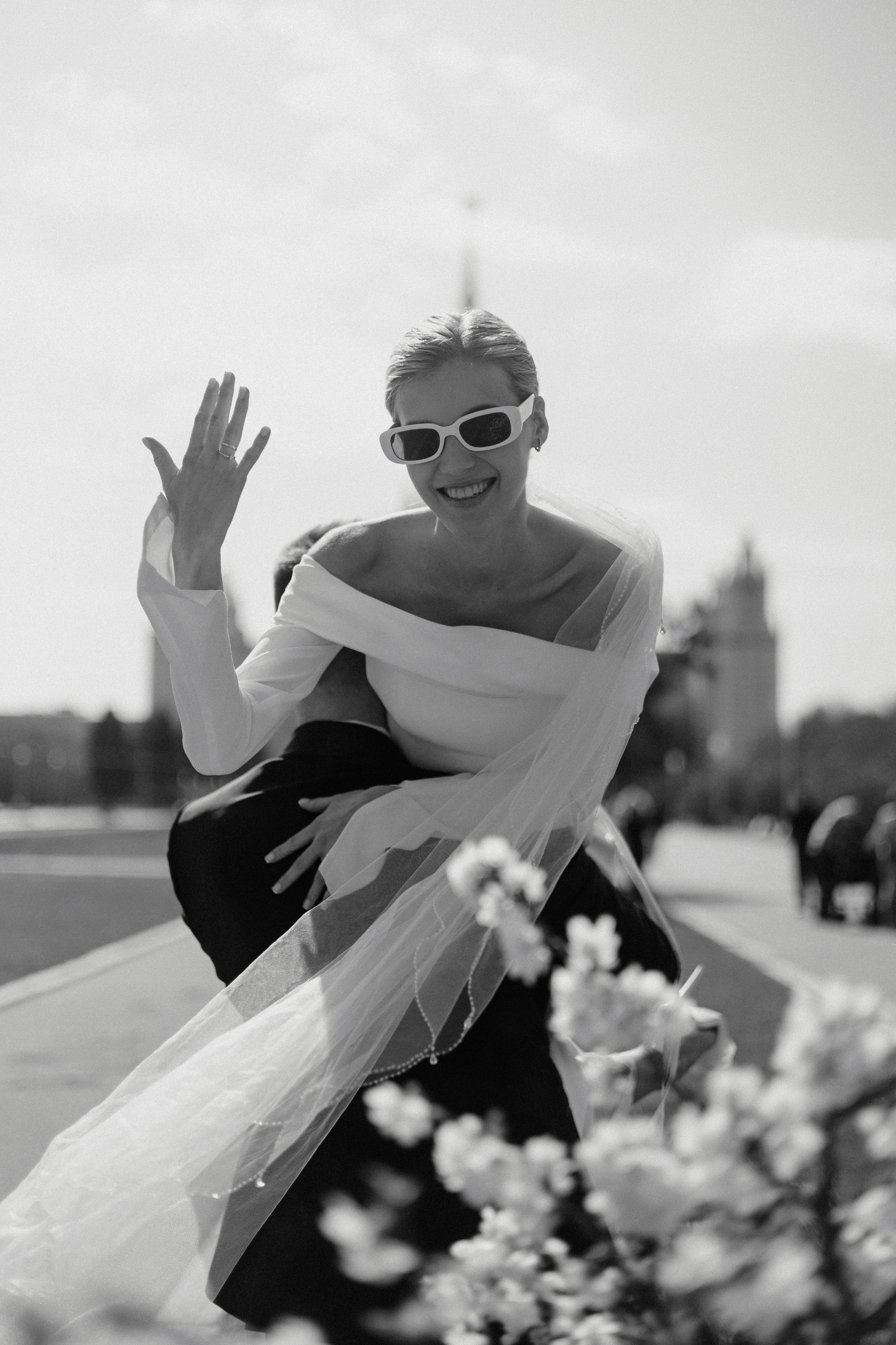 Свадебная фотосессия на стадионе Спартак. Свадебный фотограф в Москве. свадебная фотосессия Москва. Фотограф в Москве Валерия Рожкова
