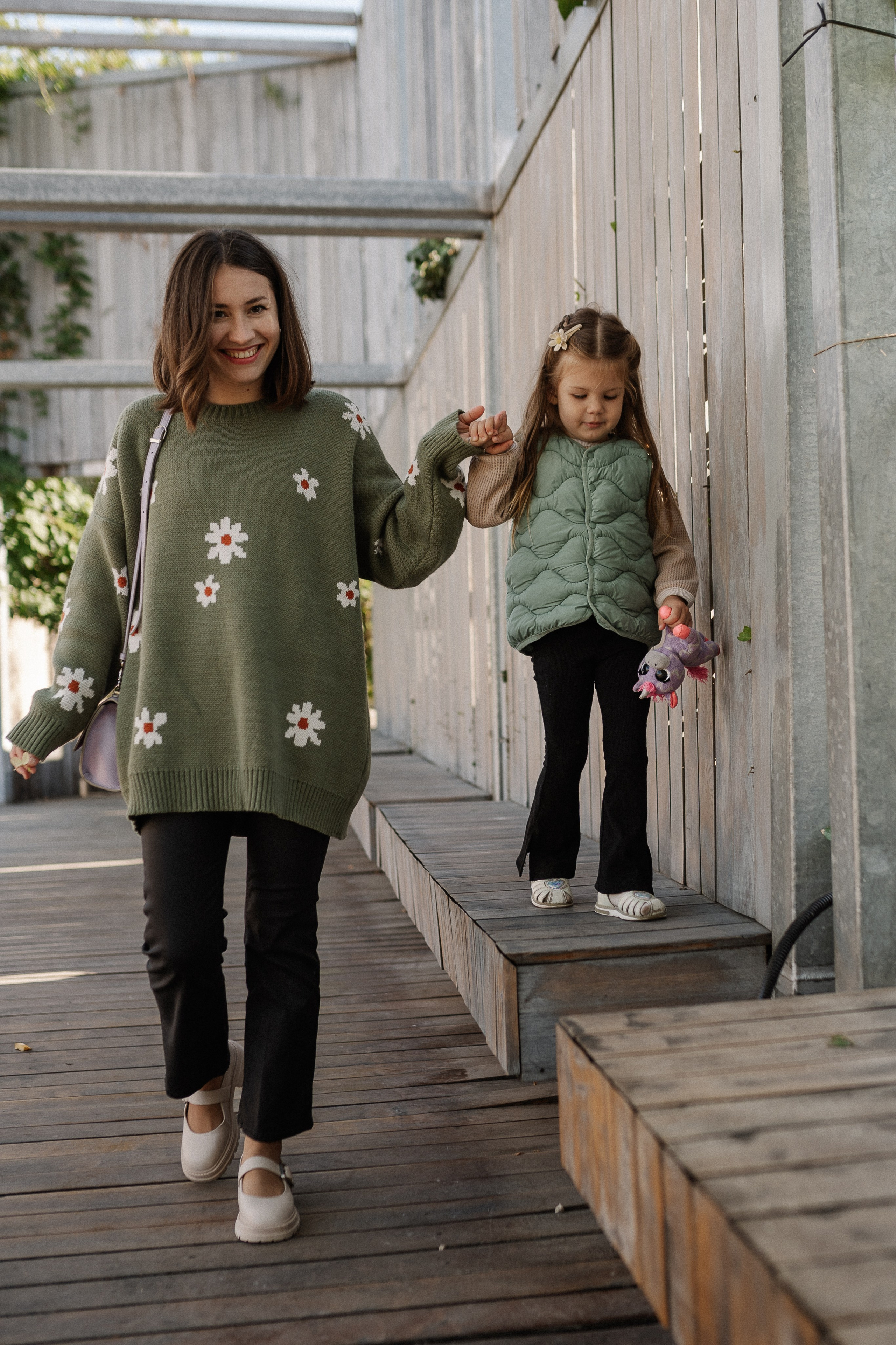 Женёк, Артём и Света в парке. Семейный и детский фотограф в Краснодаре