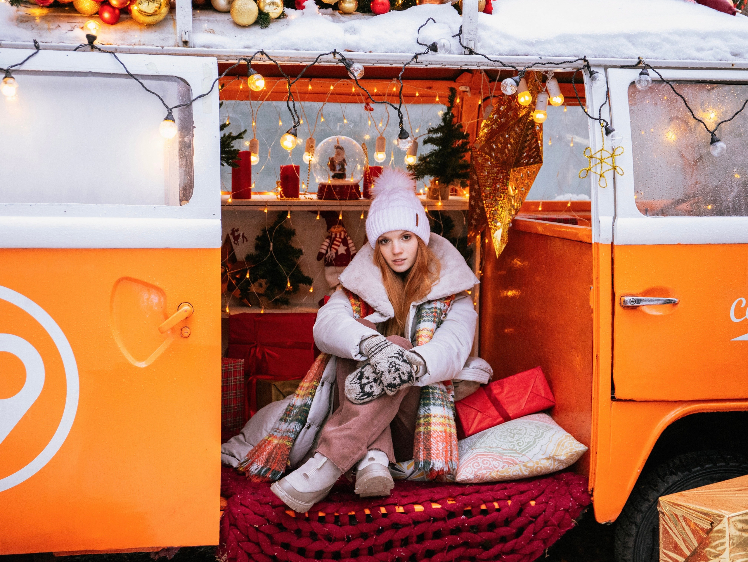 Новогодняя съемка с локацией «автобус». Свадебный и семейный фотограф в Москве Мила Широких