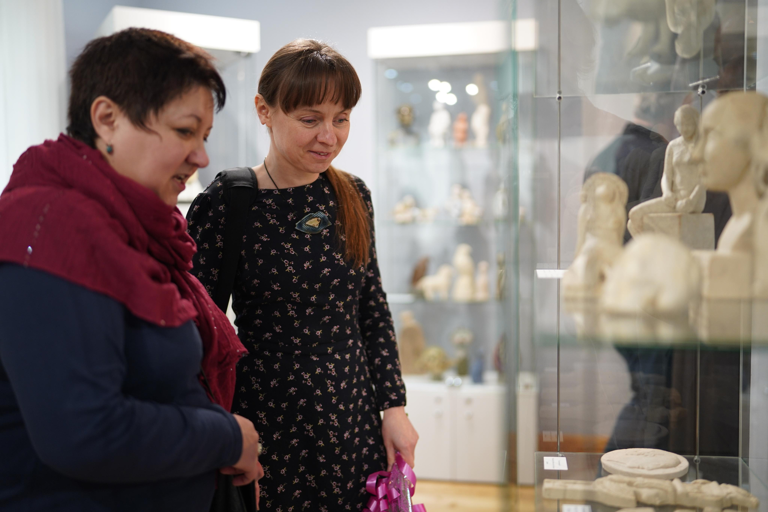 MASTER’S KALEIDOSCOPES. MOVEMENT SHAPE — КАЛЕЙДОСКОПЫ МАСТЕРА. ДВИЖЕНИЕ ФОРМЫ