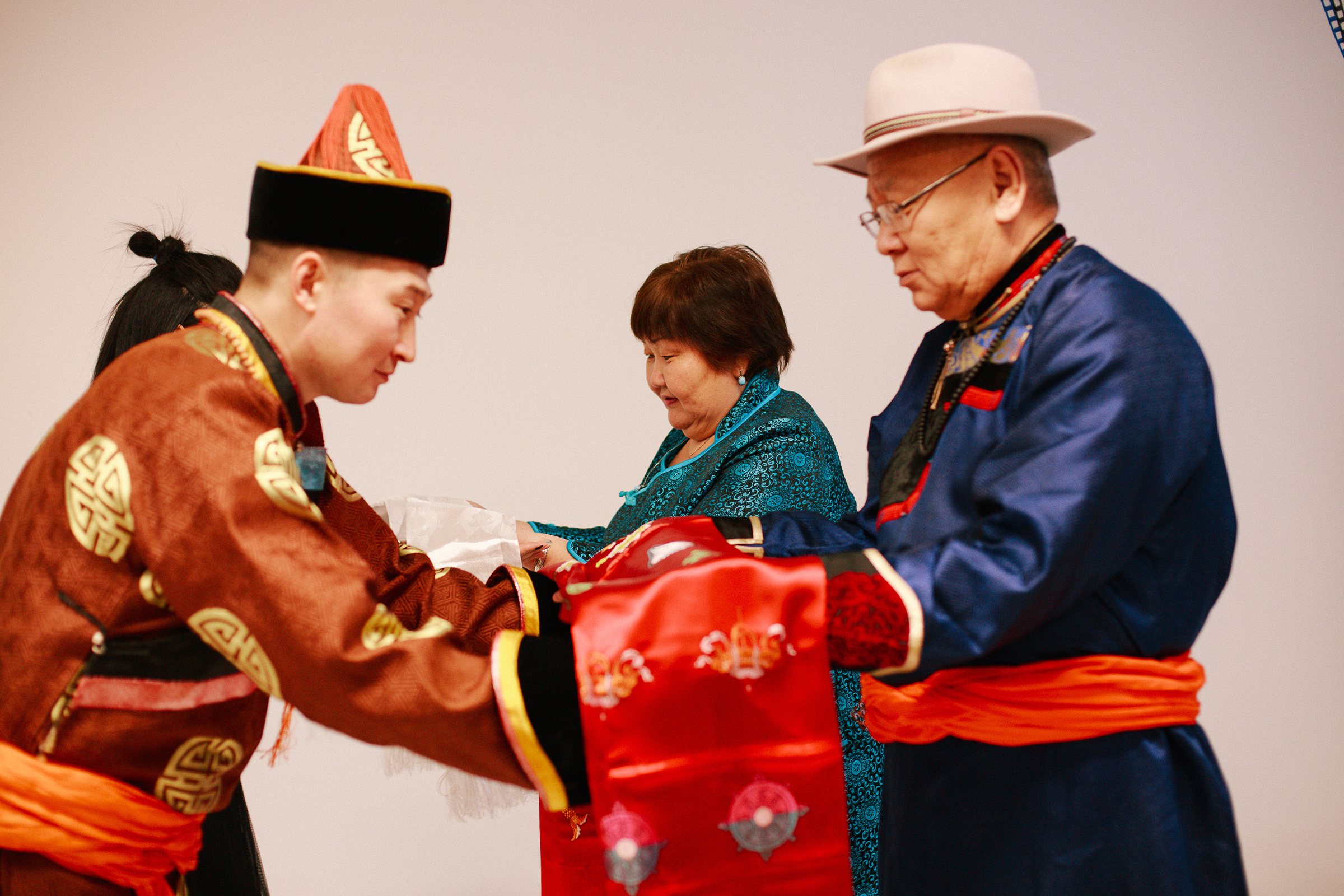 хүндэлэлгэ