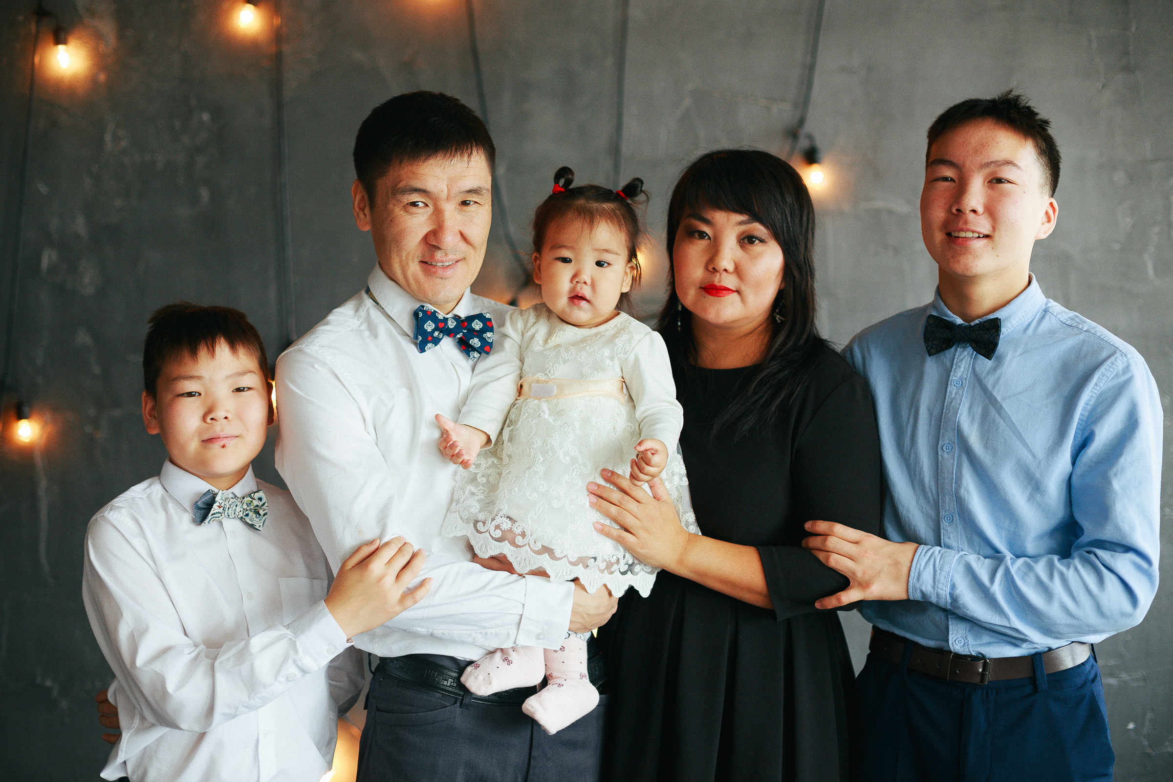 Семейная фотосессия в студии/дома. Семейный и детский фотограф в г. Улан-Удэ