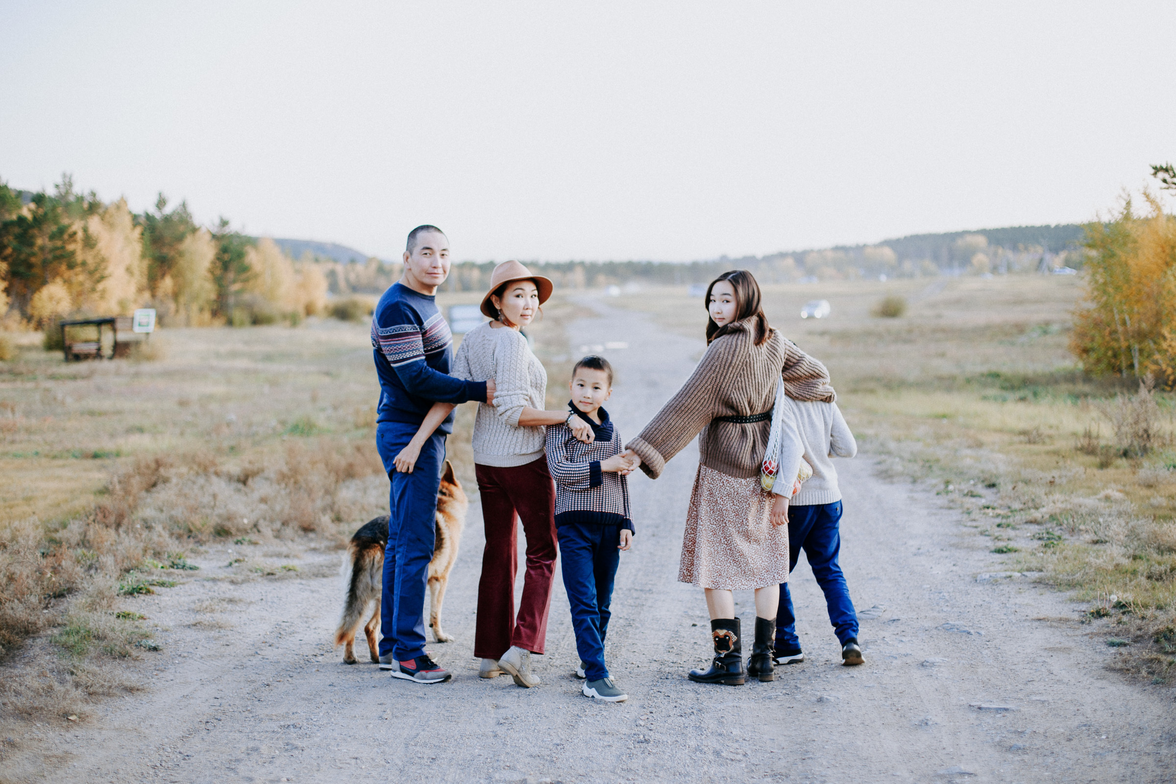 Семейная фотосессия на природе. Семейный и детский фотограф в г. Улан-Удэ