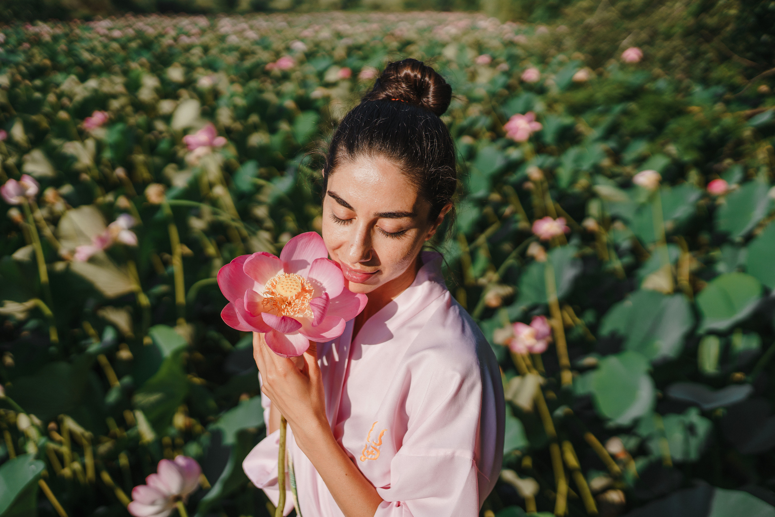 Поездка в лотосы. Семейный и детский фотограф в Краснодаре
