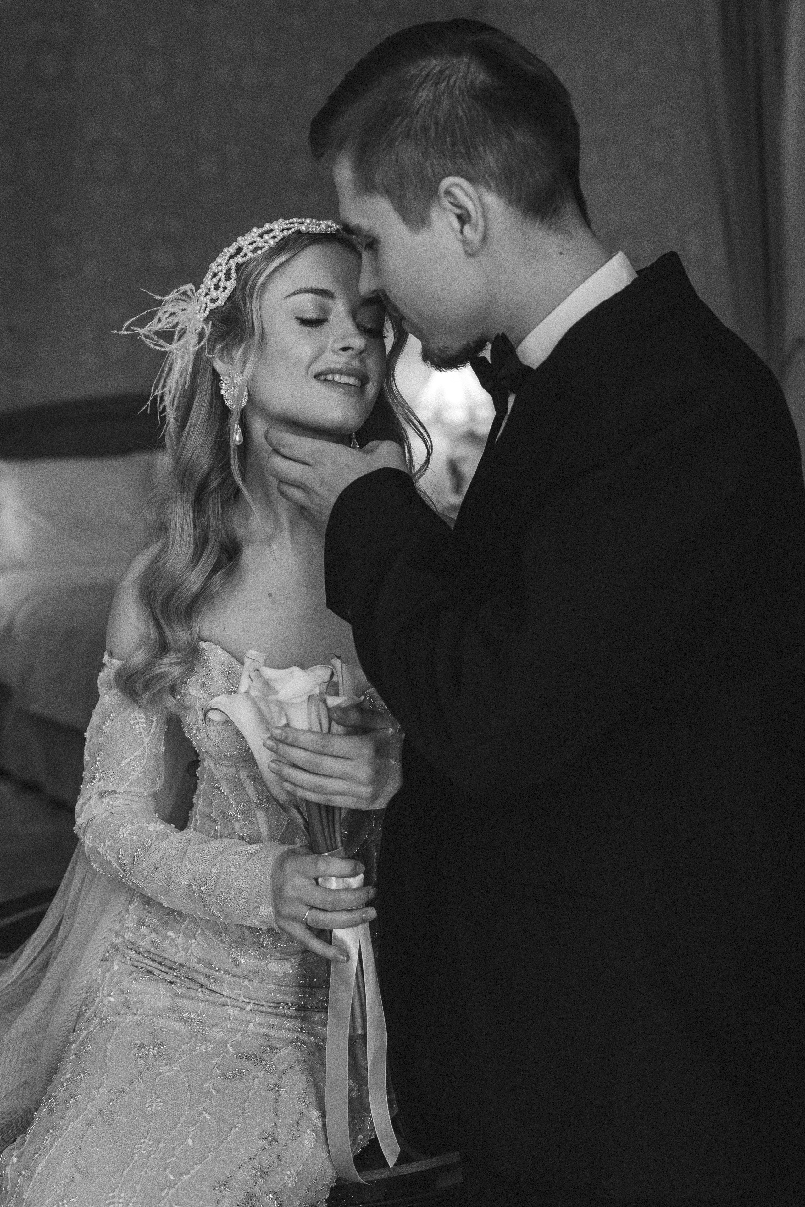 Свадебная фотосессия в отеле Метрополь. Свадебный фотограф в Москве Анна Полушина