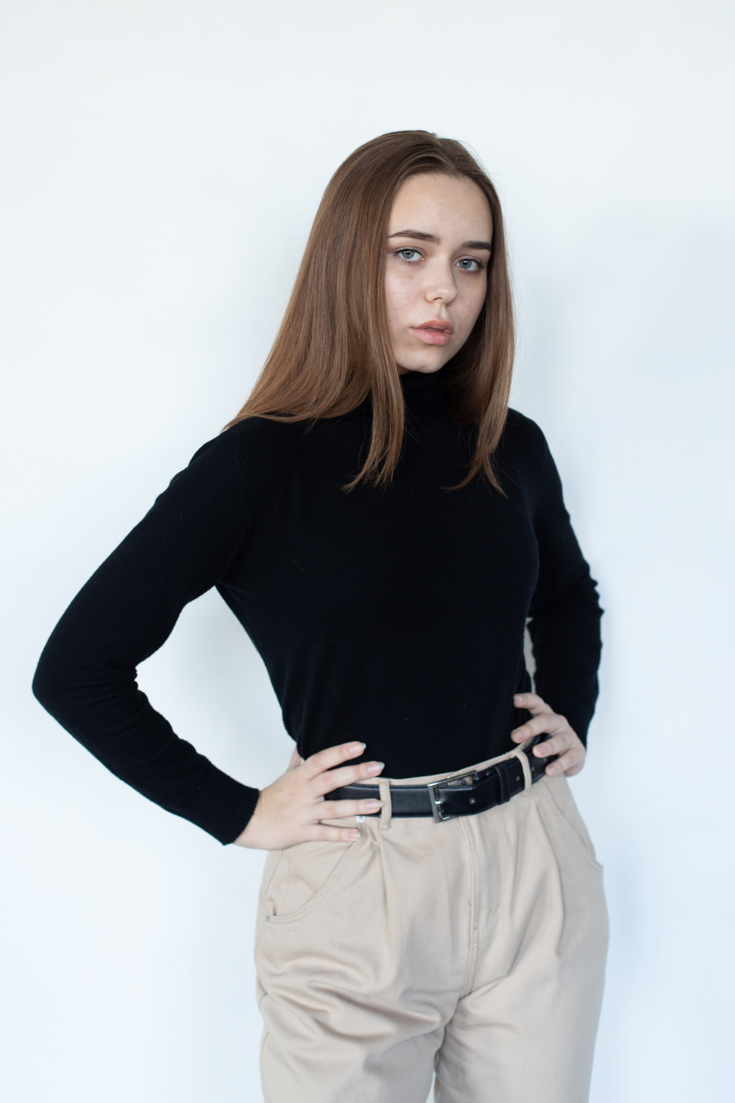 Профессиональная съемка моделей в сочинской фотостудии для модельного агентства, полароиды, снепы, снэпы. Предметный и фудфотограф в Сочи Дарина Погодаева