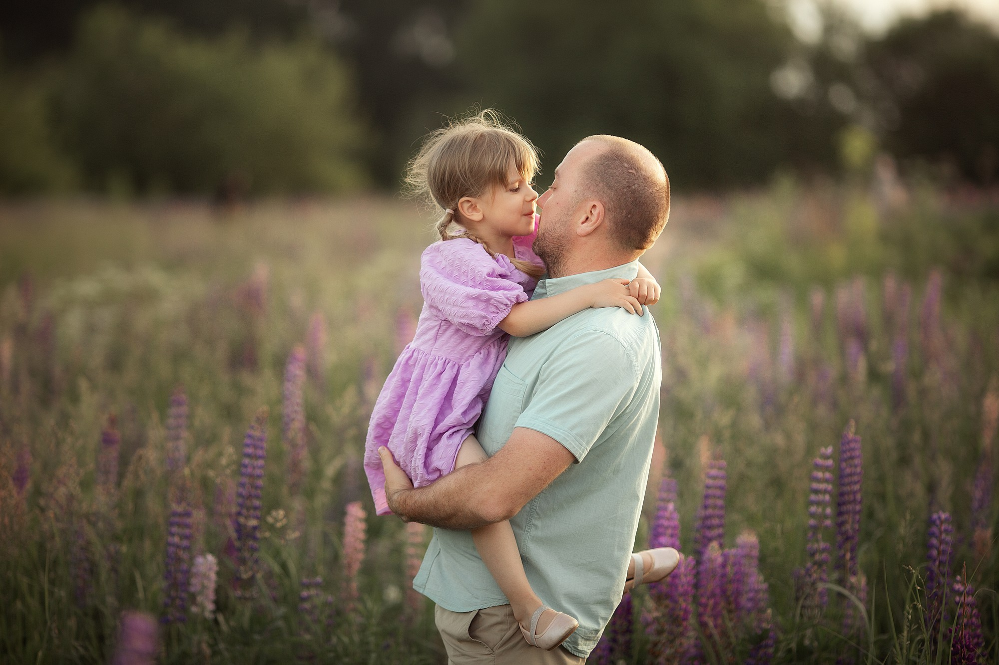 Красивая семейная съемка в люпиновом поле. Tatyana Nadezhdina Family photographer