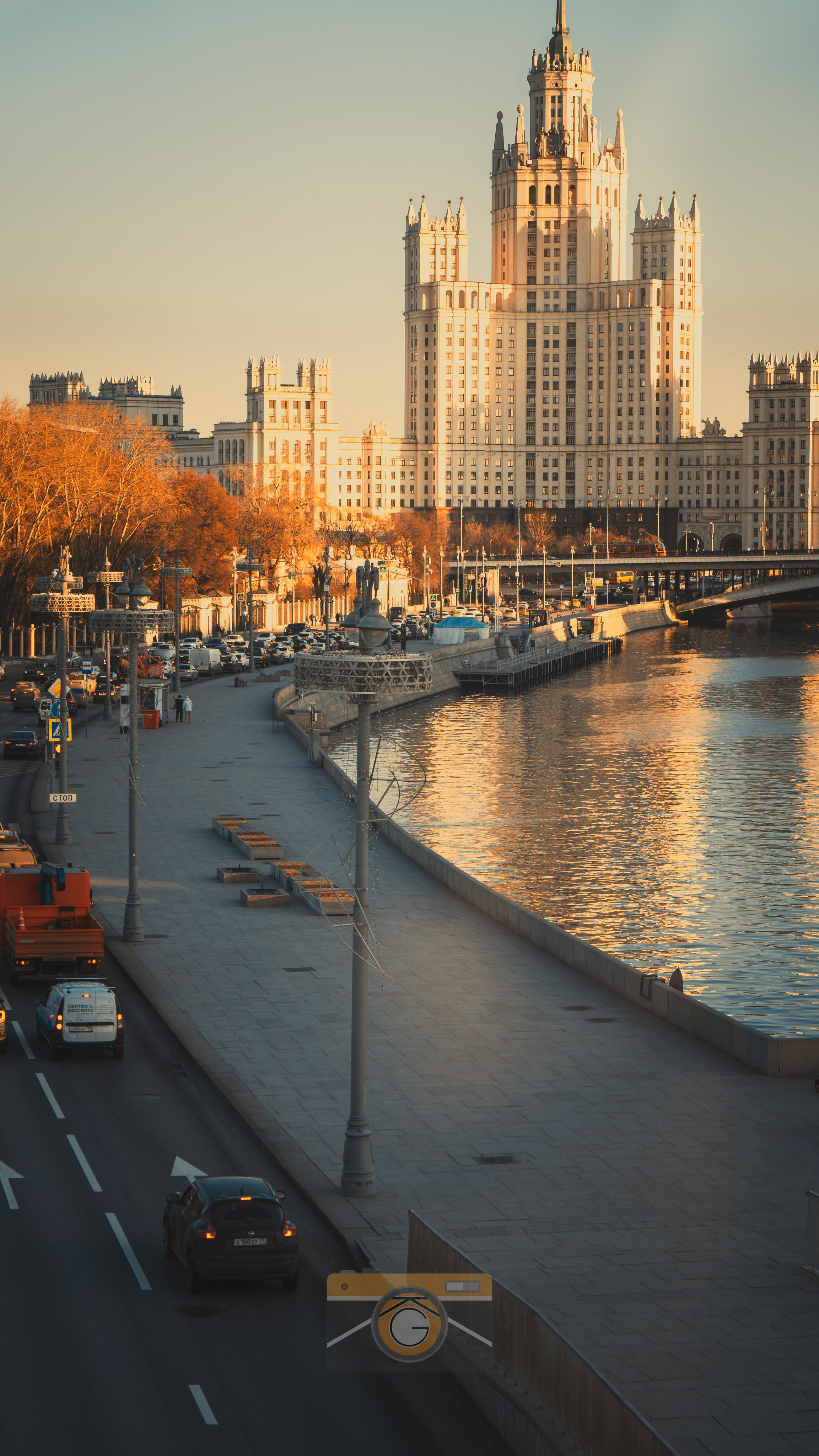 Стрит 2023-2024. KiPPER Gallery — Фотограф