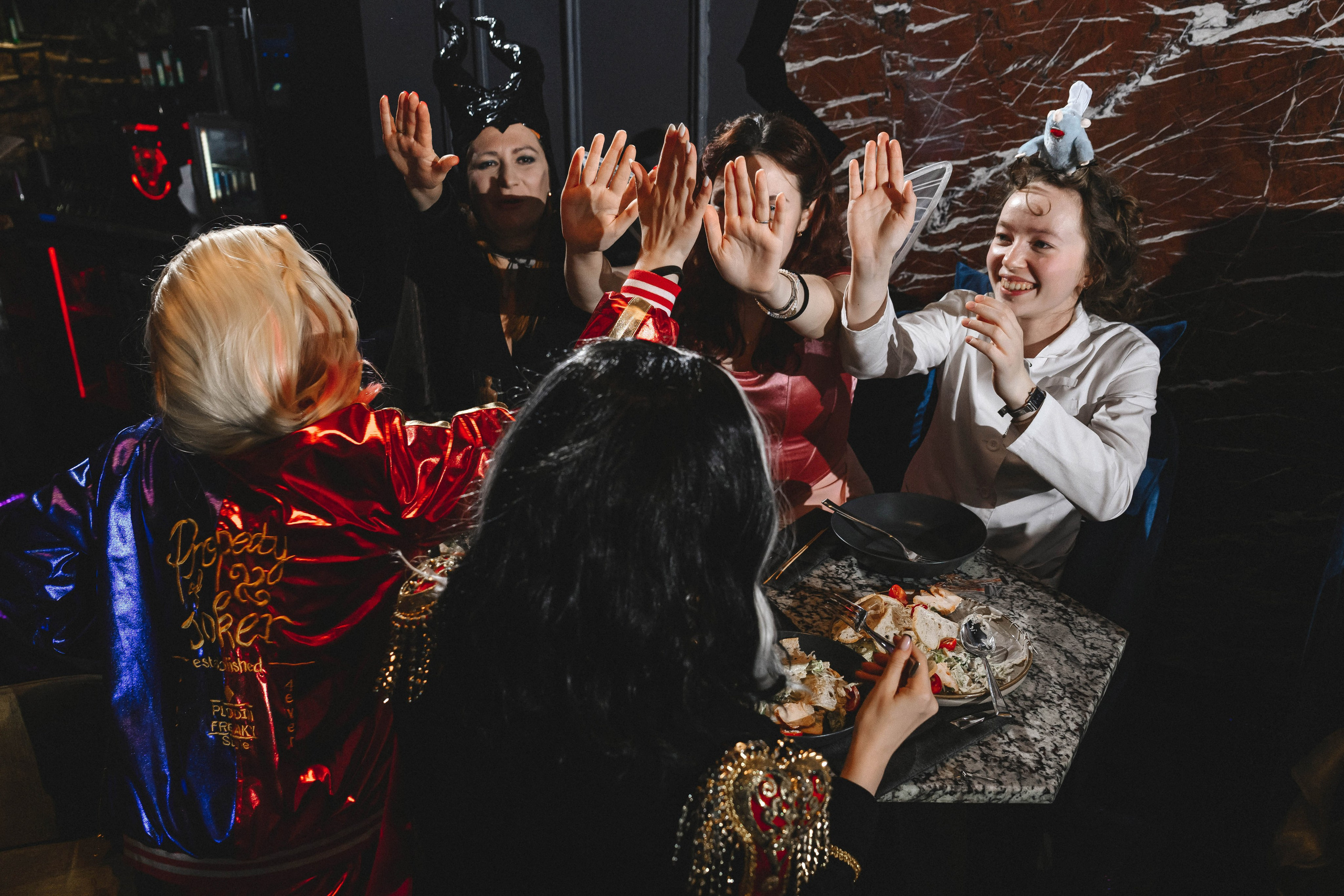 Happy Birthday. Максим Комаров — Профессиональный фотограф