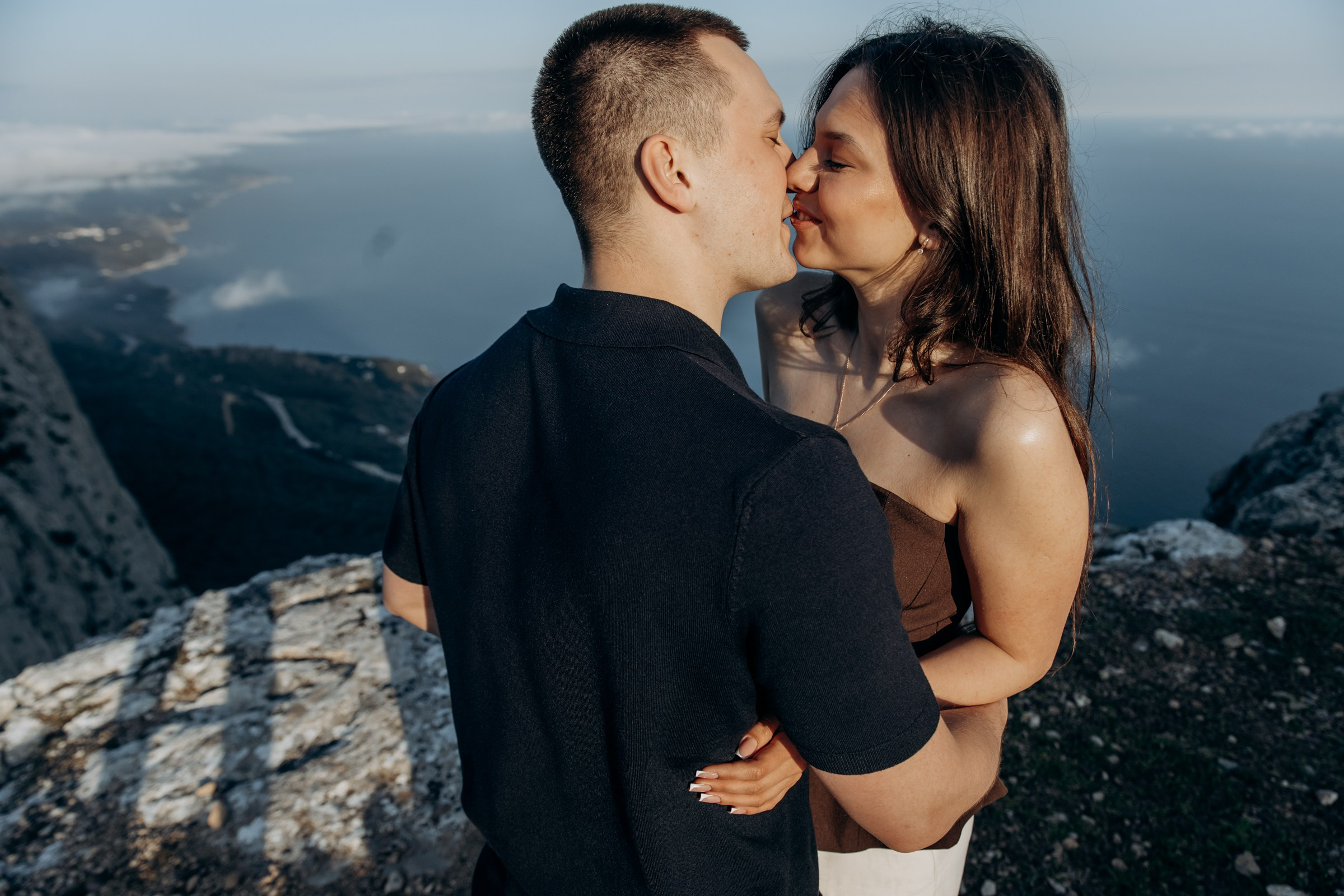 Иван и София. Предложение руки и сердца где-то над облаками. Фотограф в Крыму — Федор зайцев. Свадебная, семейная и портретная съёмка. Фотографии для контента, для бизнеса. Корпоративная съёмка