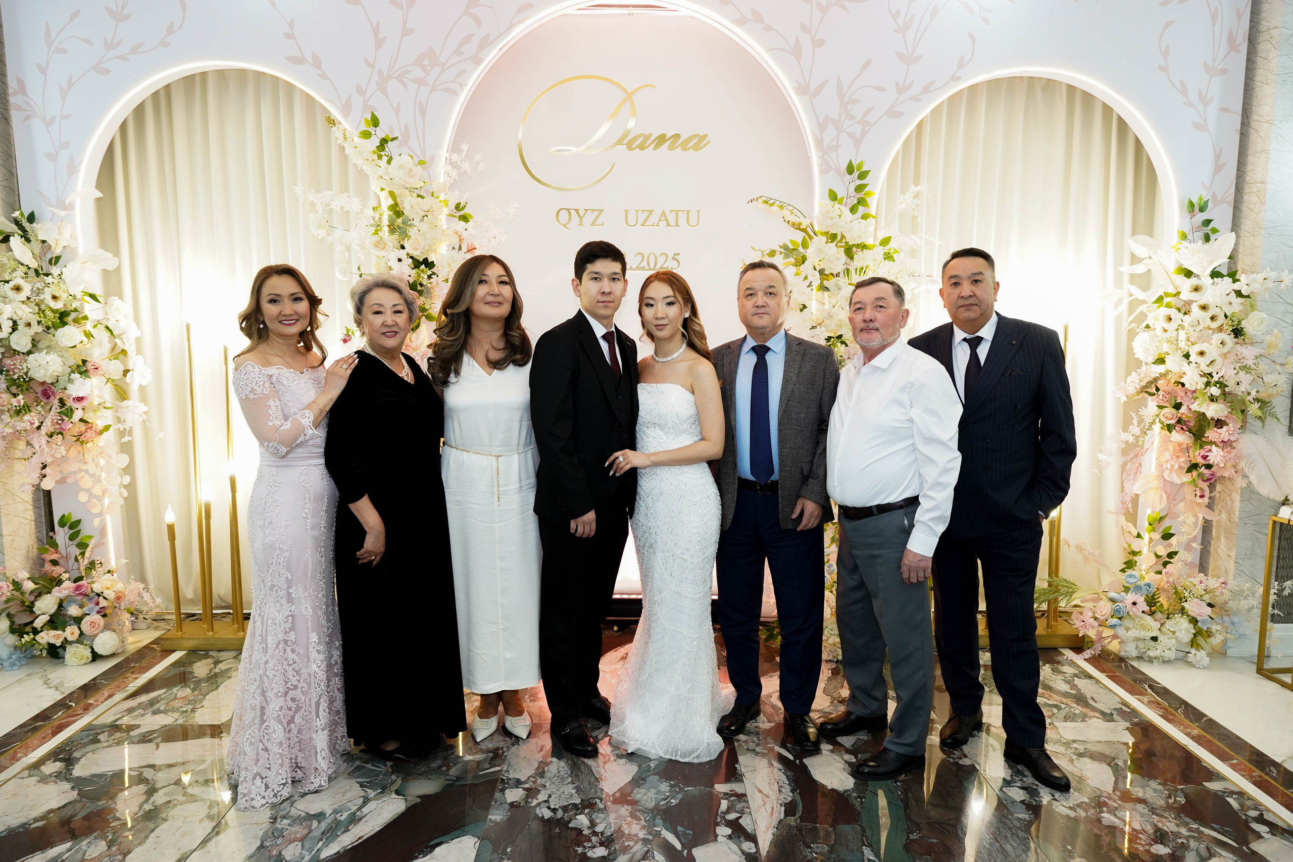 Dana uzatu. Фотограф Ернар Ержанов