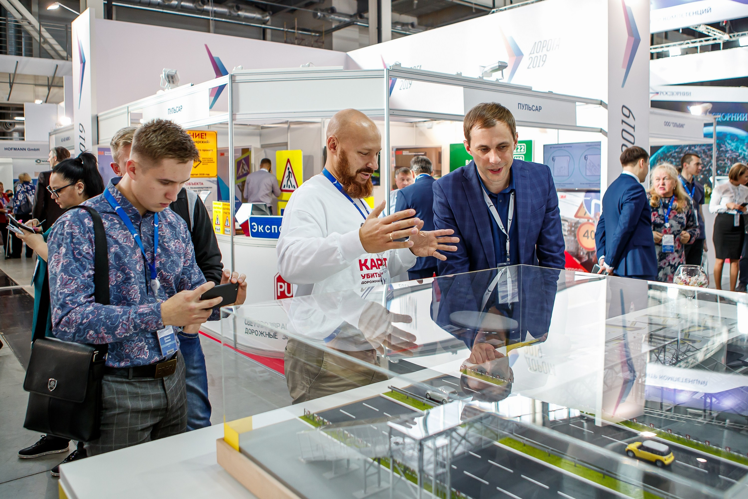 Фотосъёмка работы стенда для Предприятия ПИК. Фотограф на выставку в Москве