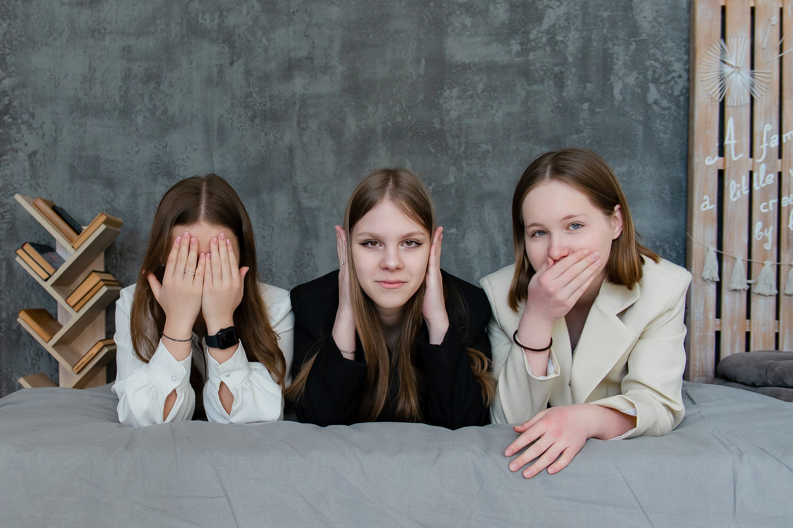 Серый фон. Фотограф Людмила Панюхина г. Нижний Новгород