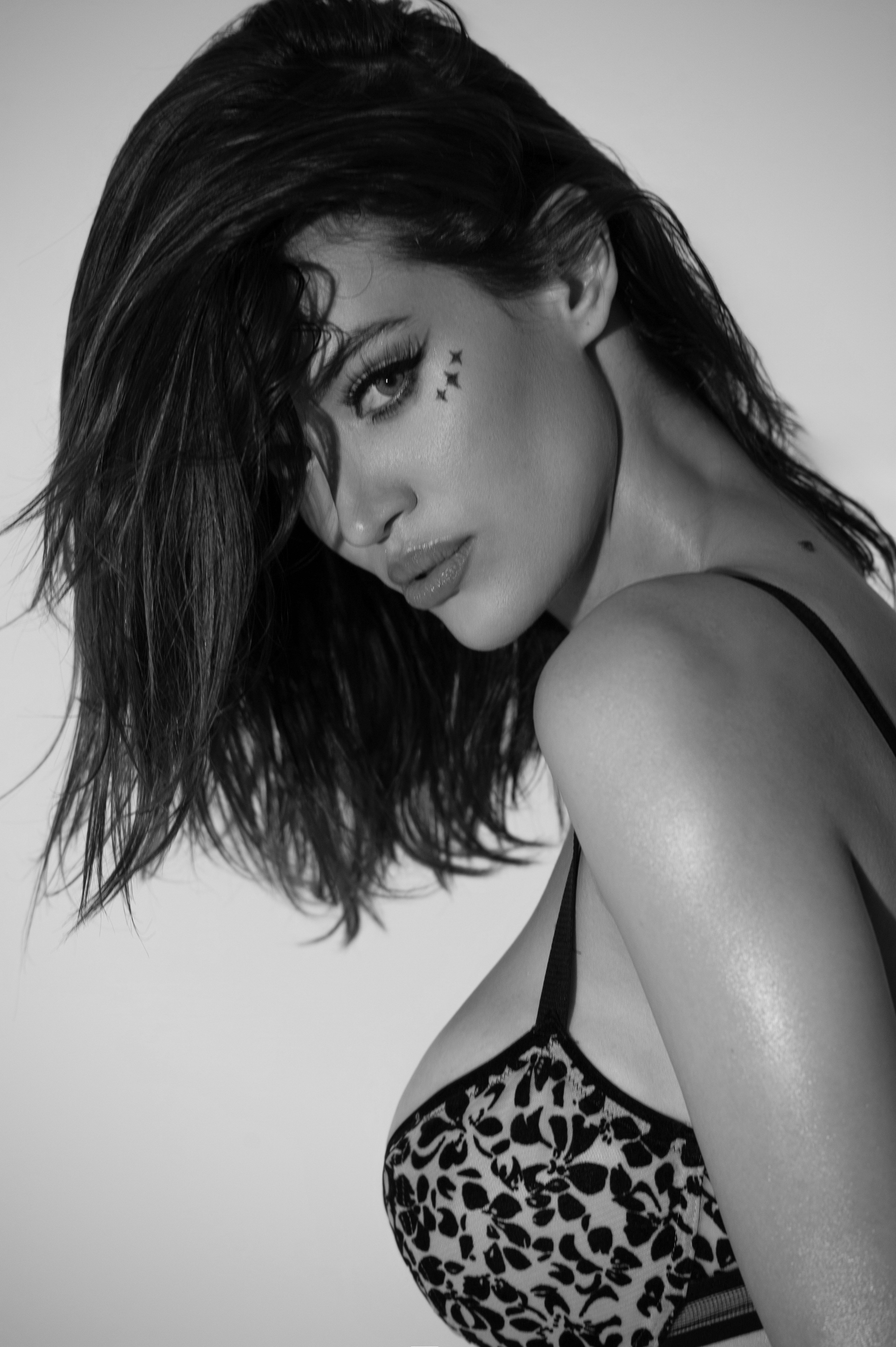 Фотосессия в стиле минимализм. Александр Mr.Brass — фотографирую женский портрет в Москве