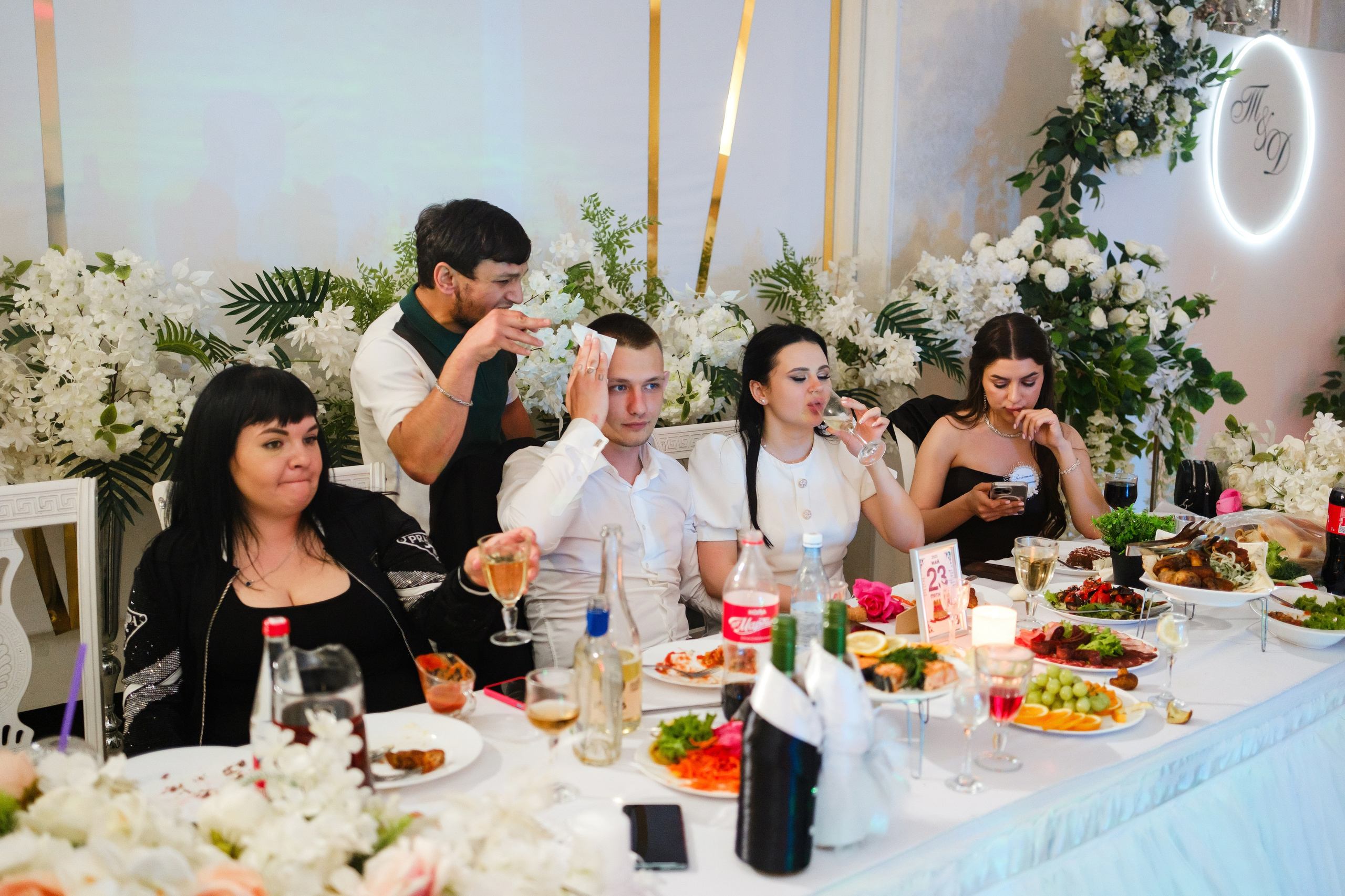 Тазабег и Диана. Свадебный фотограф | репортаж | праздники | крещение