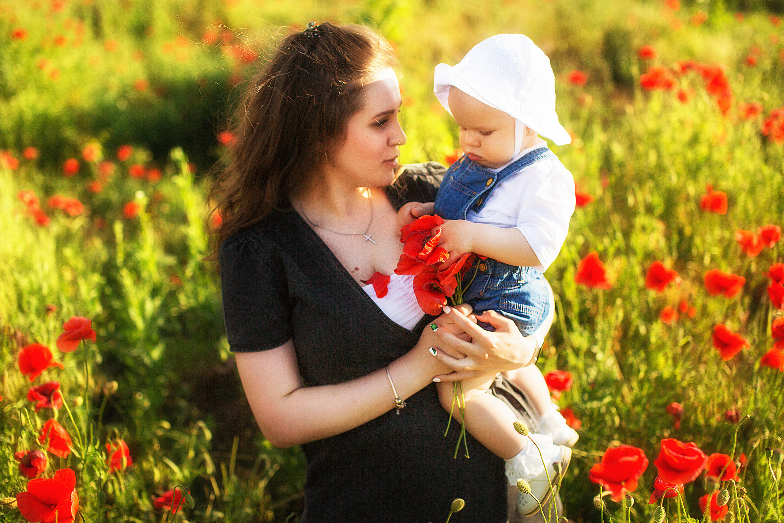 Семейная съёмка в маках. Свадебный и семейный фотограф/видеограф в Краснодаре Наталья Осинская