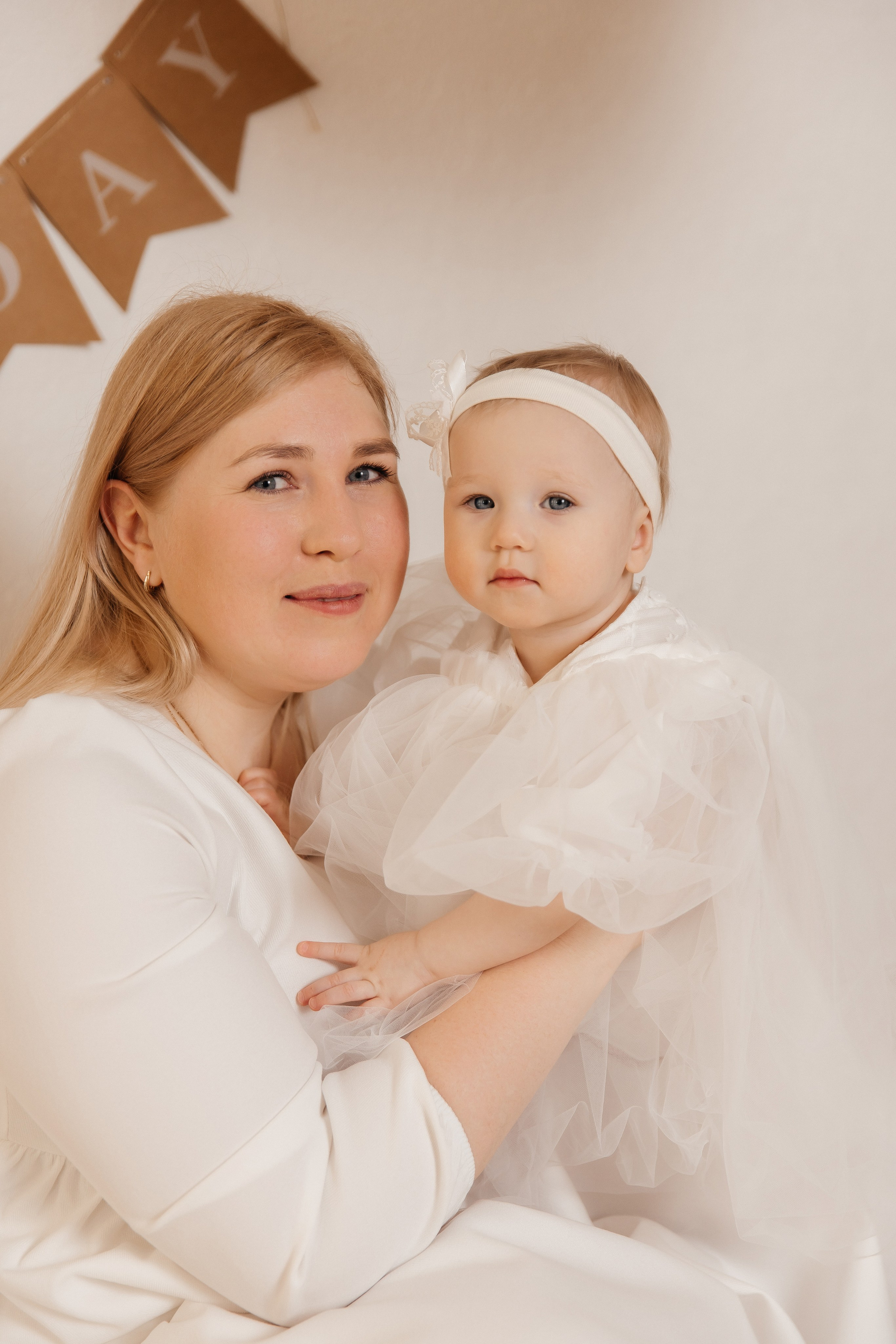 1 годик Есении. Профессиональный фотограф Кристина Искусных. Талдом- Москва