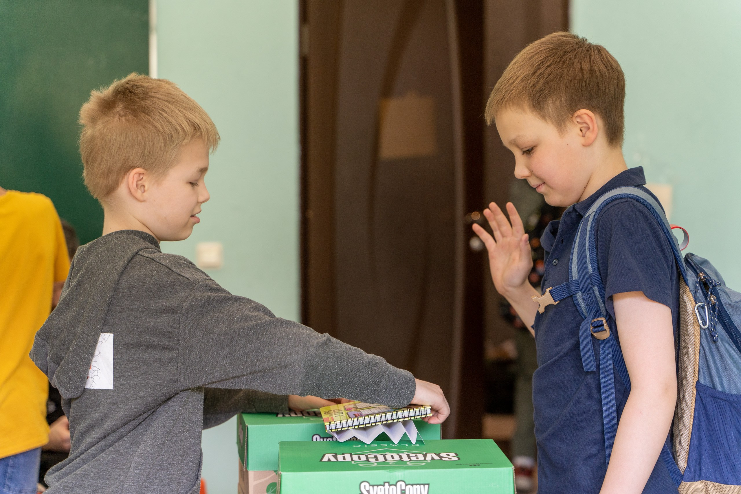Праздник физики в школе Фрактал. Фотограф в Санкт-Петербурге, фотодни в СПБ