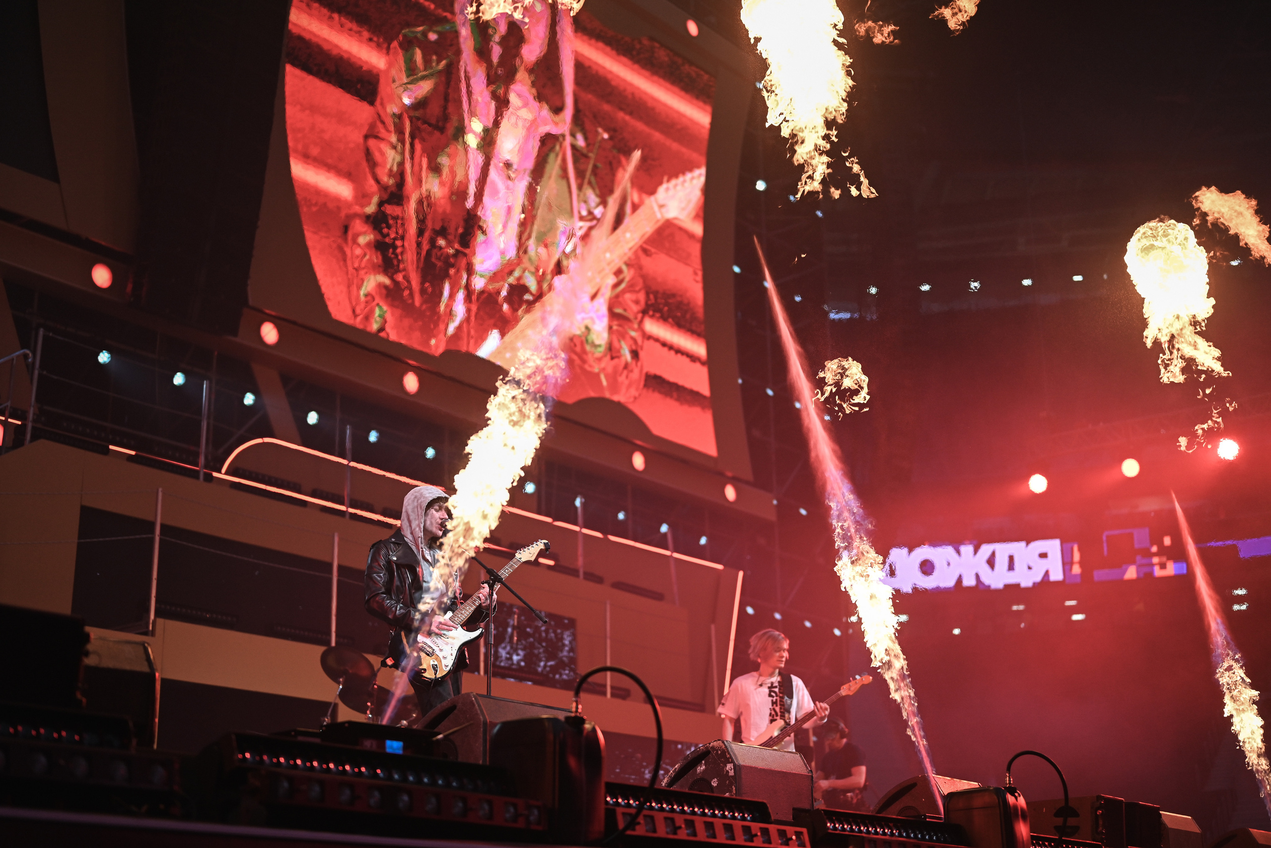 Санкт-Петербург Газпром Арена Петровские ассамблеи 3.2.0 Три Дня Дождя. Свадебный фотограф Санкт-Петербург СПб Виталий Богданов