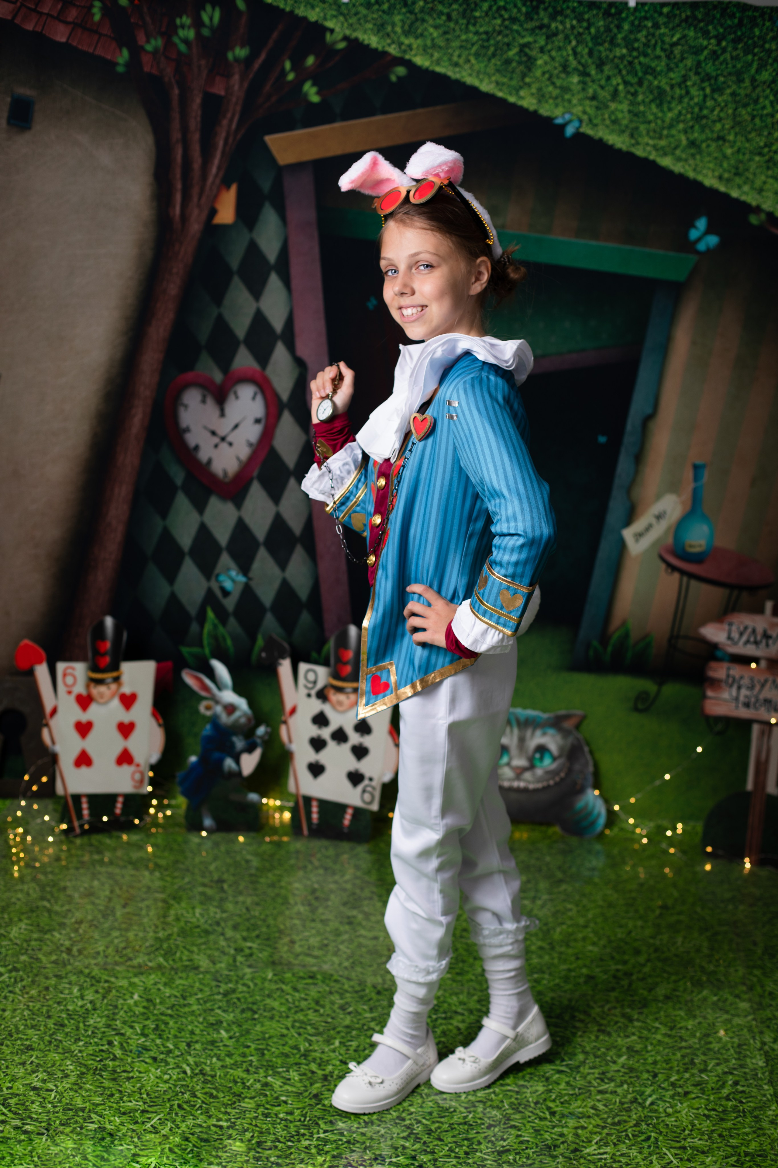 Алиса в Стране Чудес. Фотограф новорождённых Псков