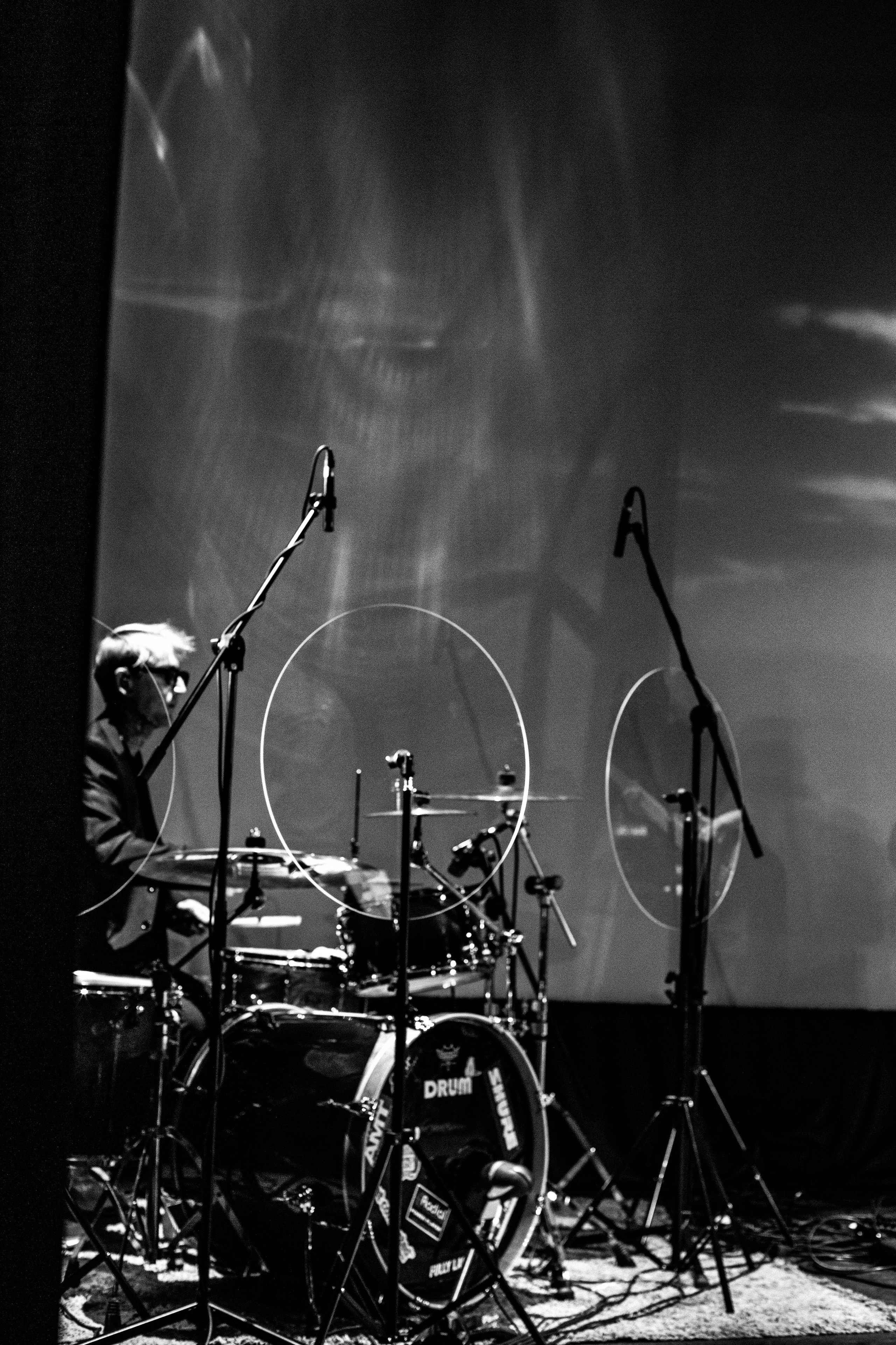 Рекорд. Герои нашего времени со струнным оркестром. Фотограф в Нижнем Новгороде