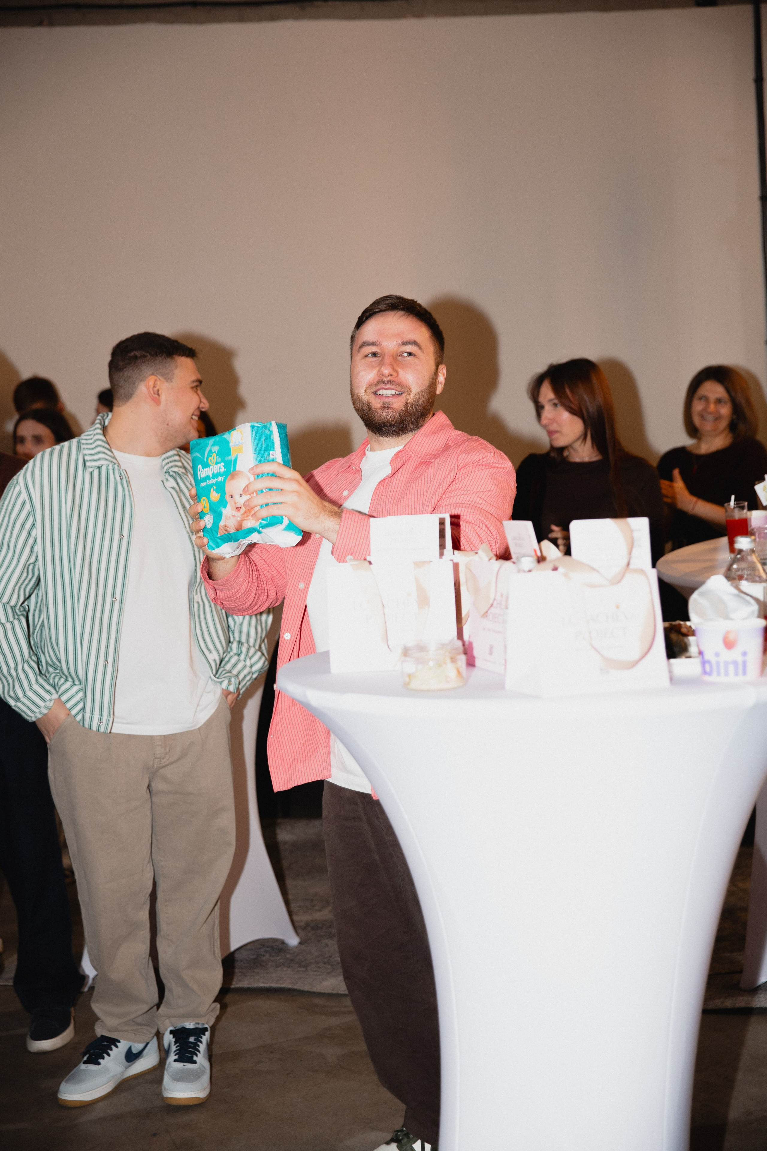 Гендер пати | 11.25. Фотограф | Юля Ди