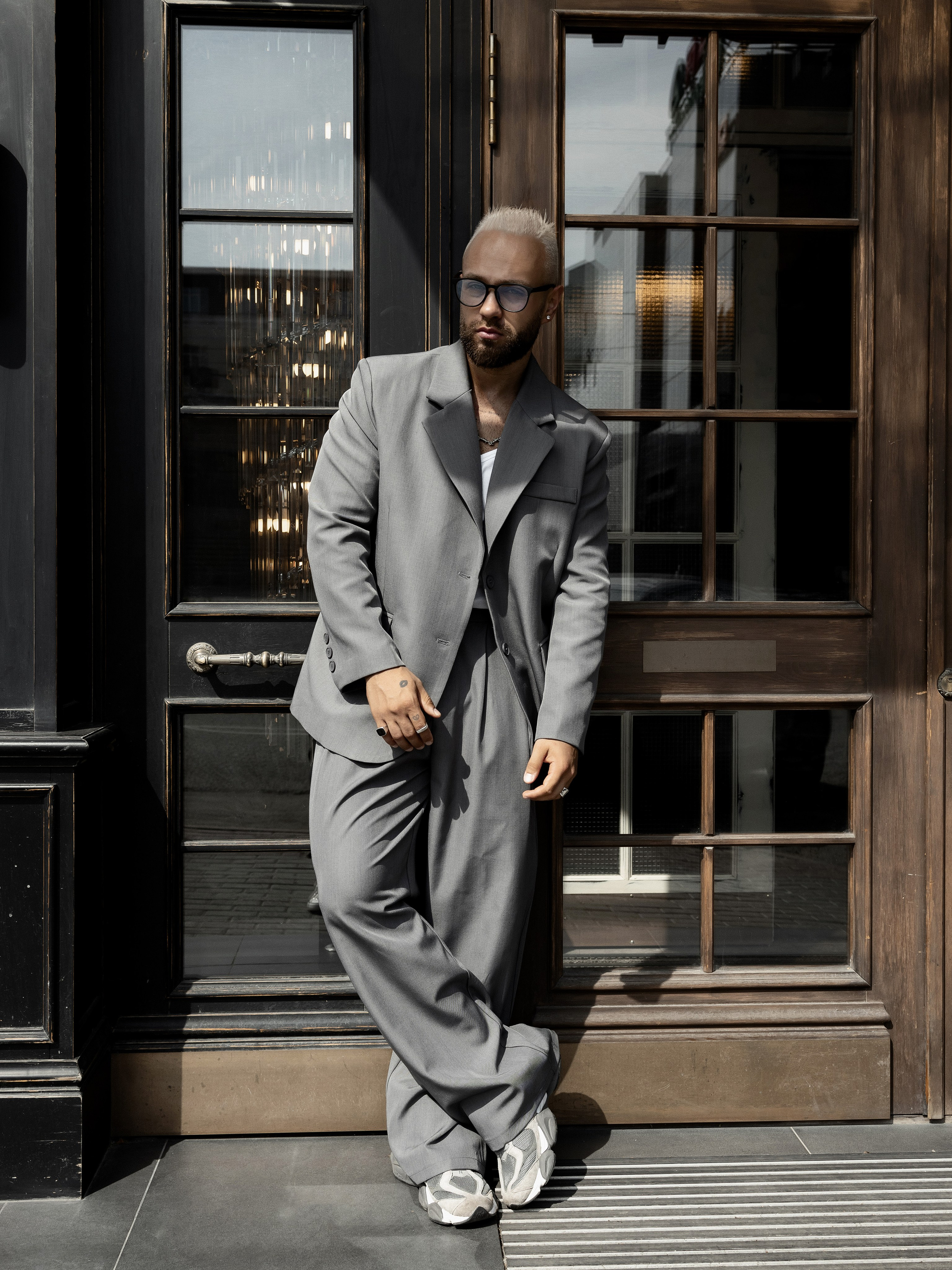 Александр О. Фотограф Челябинск Эвелина Ганага, съемка для бизнеса и маркетплейсов