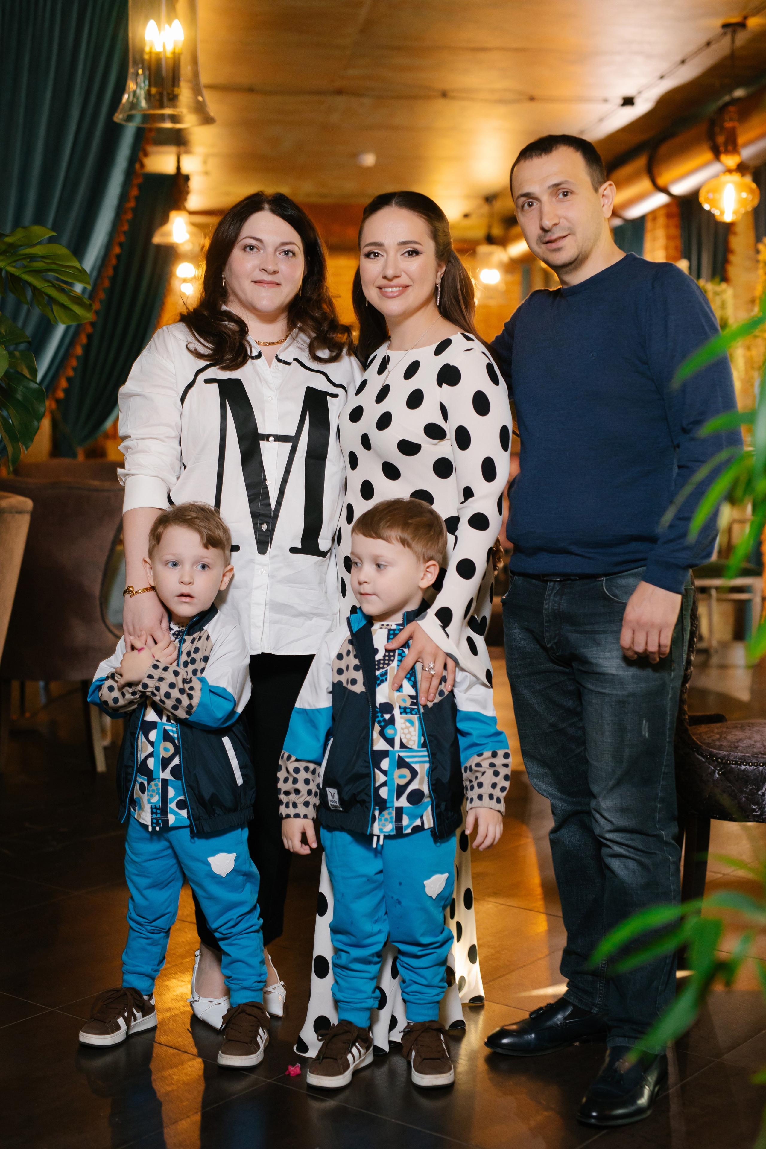 День рождения Роксаны, ресторан Лев Голицын