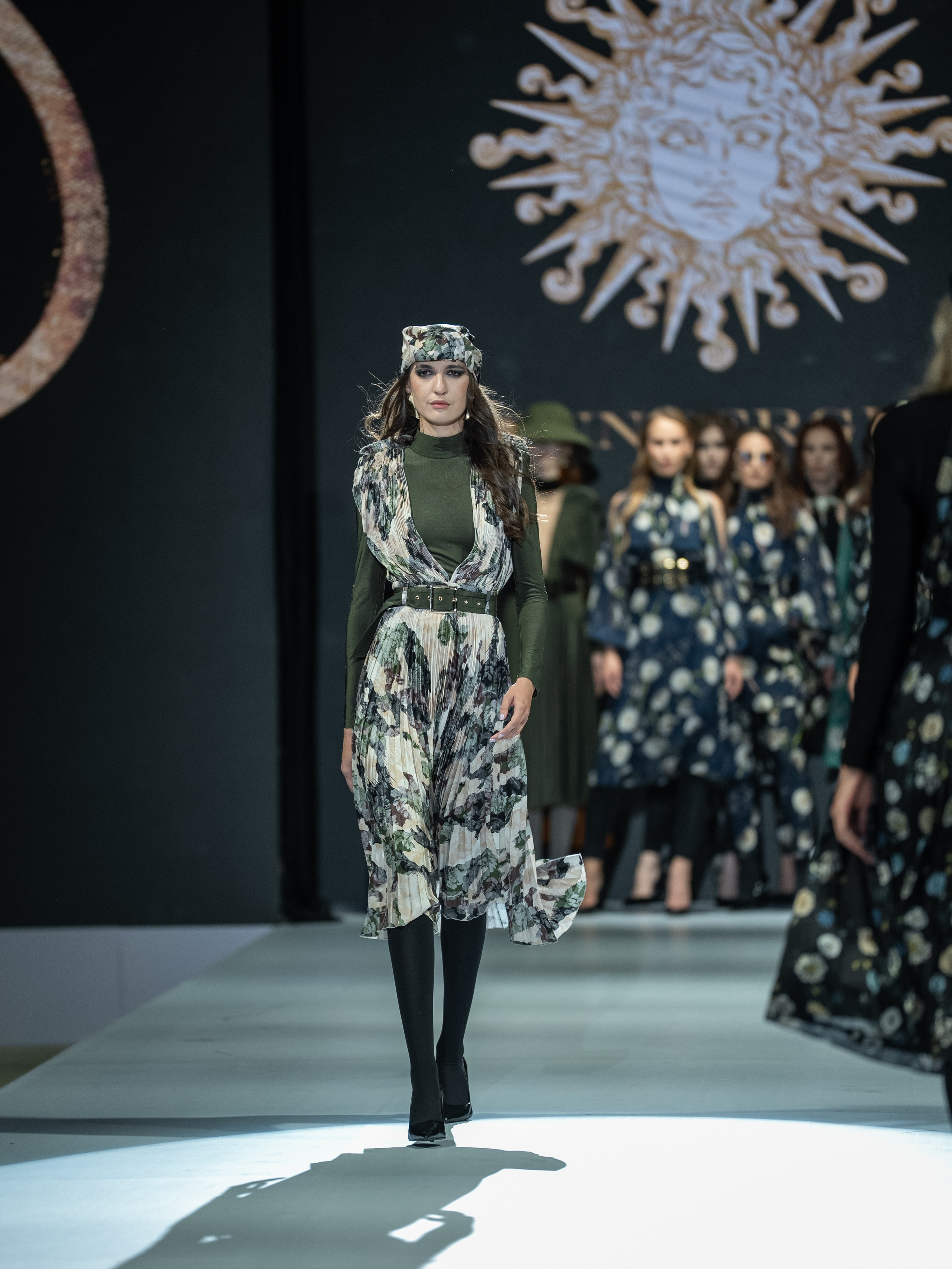 EURASIAN FASHION WEEK Sun Sergio. Сайт Алматинского НЮ АРТ, будуар и фэшн фотографа Дениса Карпенко