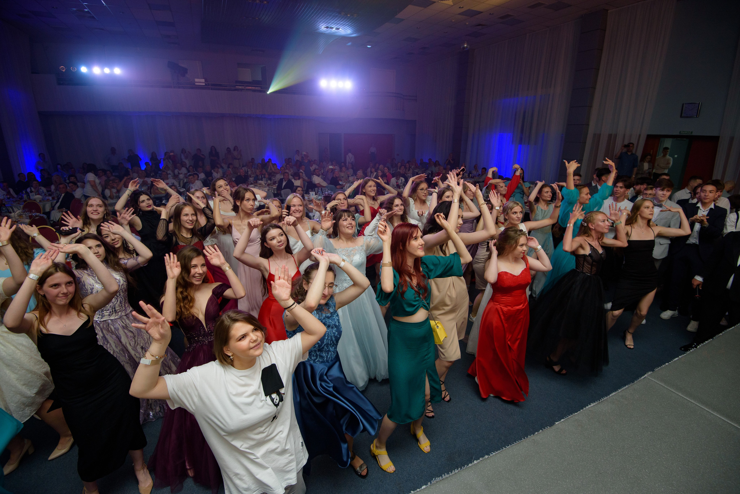 Выпускной 9-11классы. Выпускные книги Анапа Новороссийск Краснодар