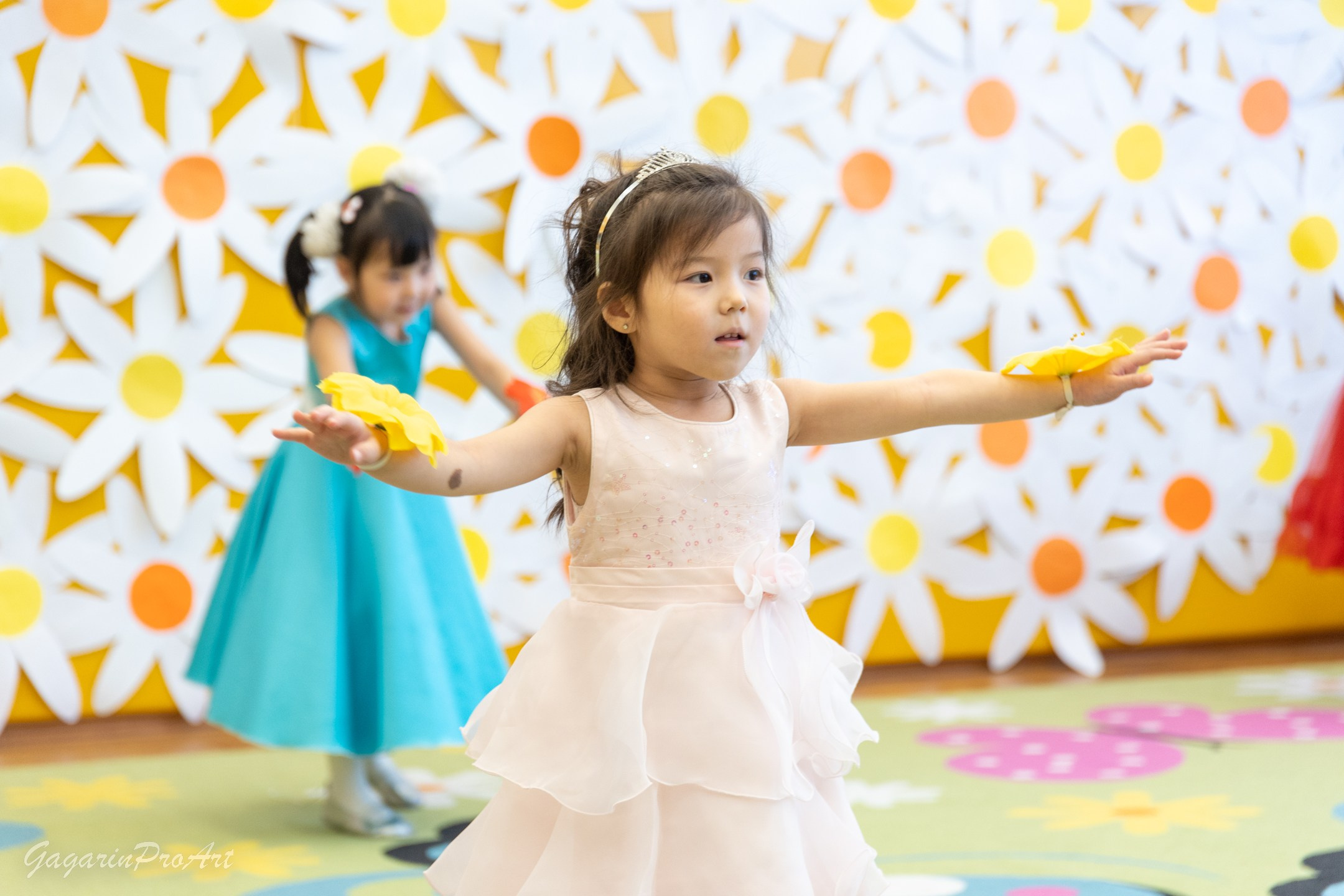 Фотограф в детский сад на утренник и праздник. GagarinProArt