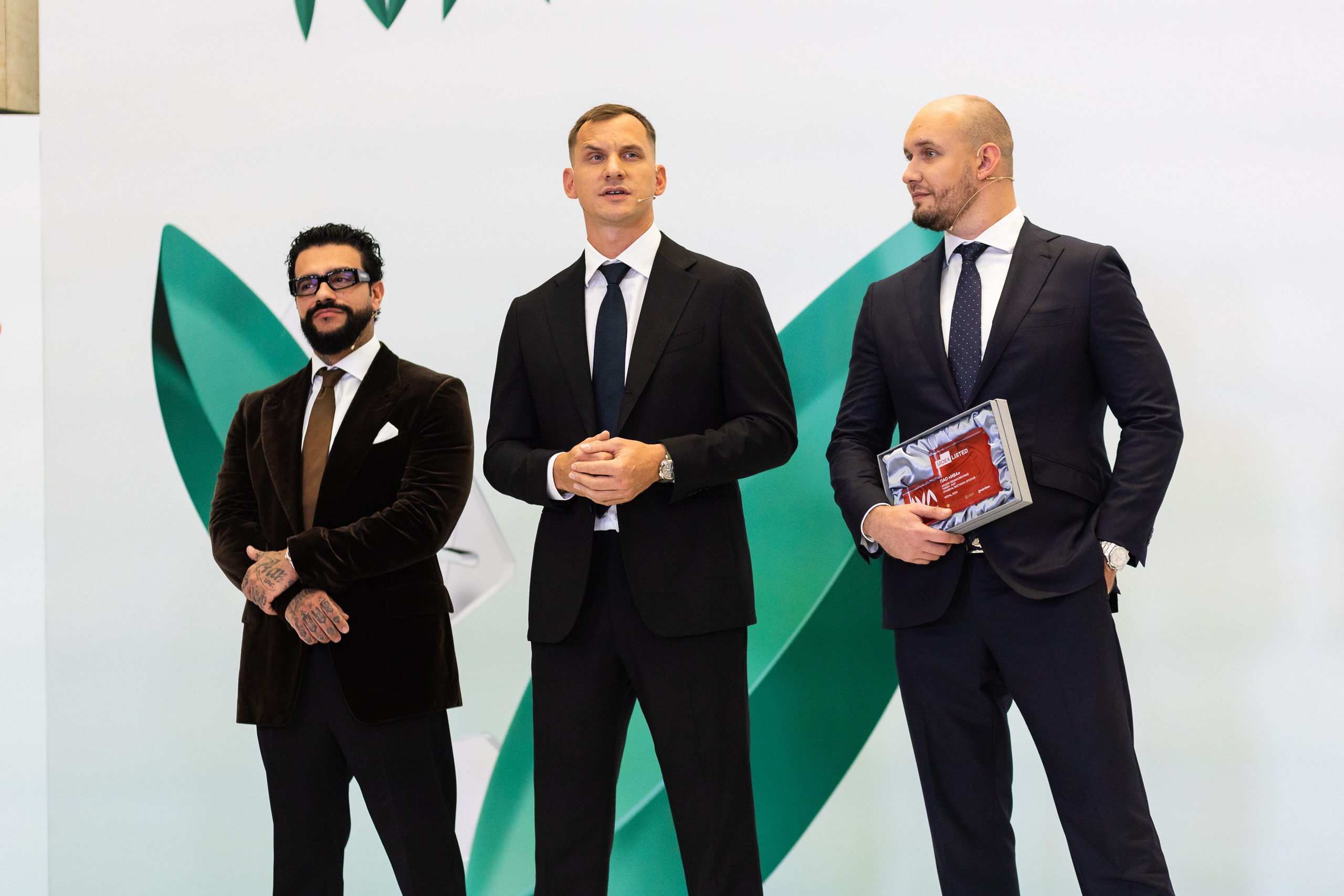 IVA на Московской бирже. Свадебный и портретный фотограф в Королёве Сергей Чихарев