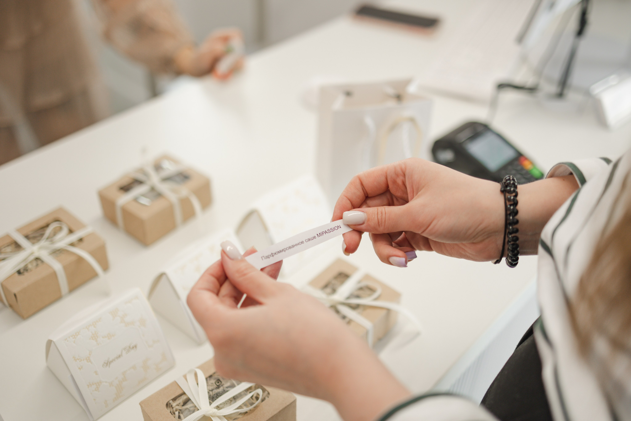 Rewax открытие Кирочная. Репортажный и портретный фотограф в Санктпетербурге. Видиосъемка мероприятий в Санкт-Петербурге