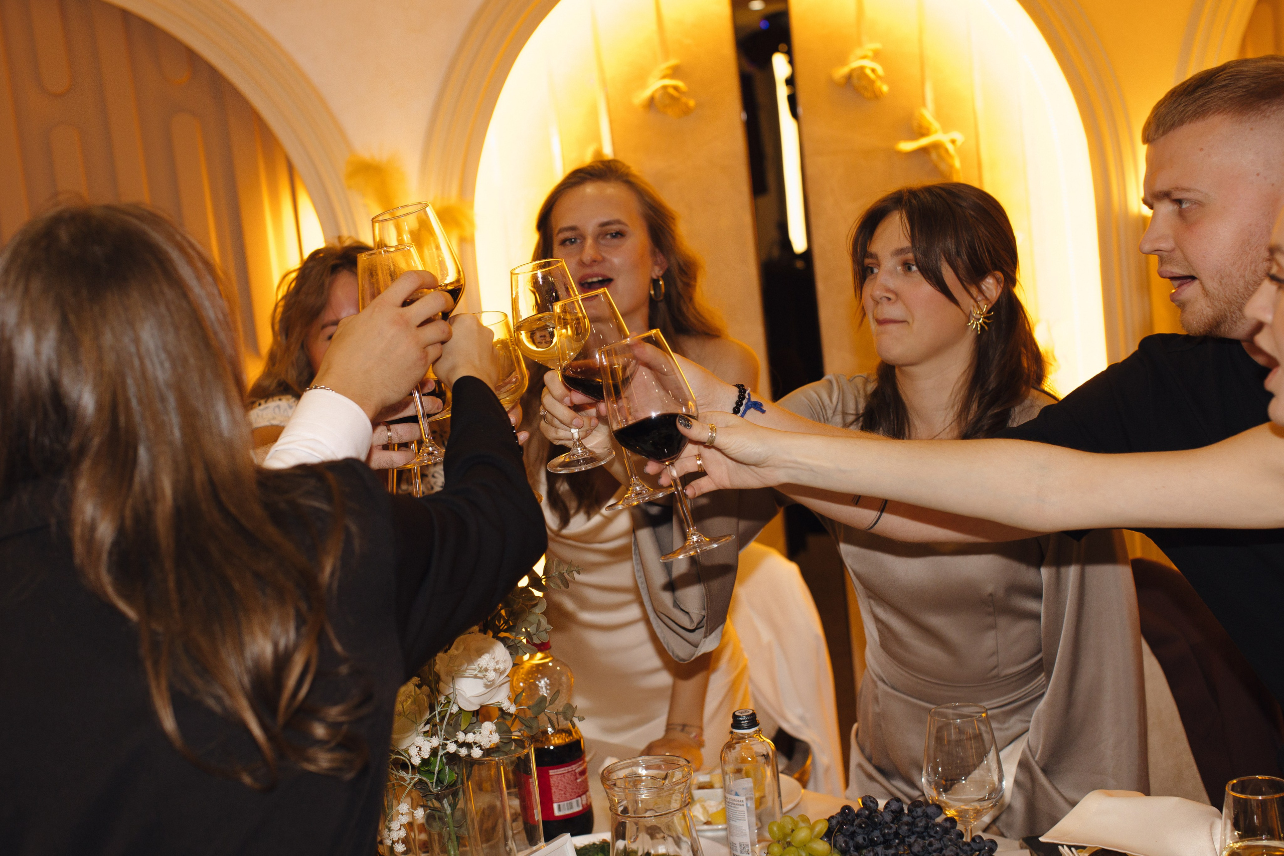 Банкет (Кристина&Алексей). Свадебные фотографы в г. Сургут Маркова Наталья и Замахина Елена