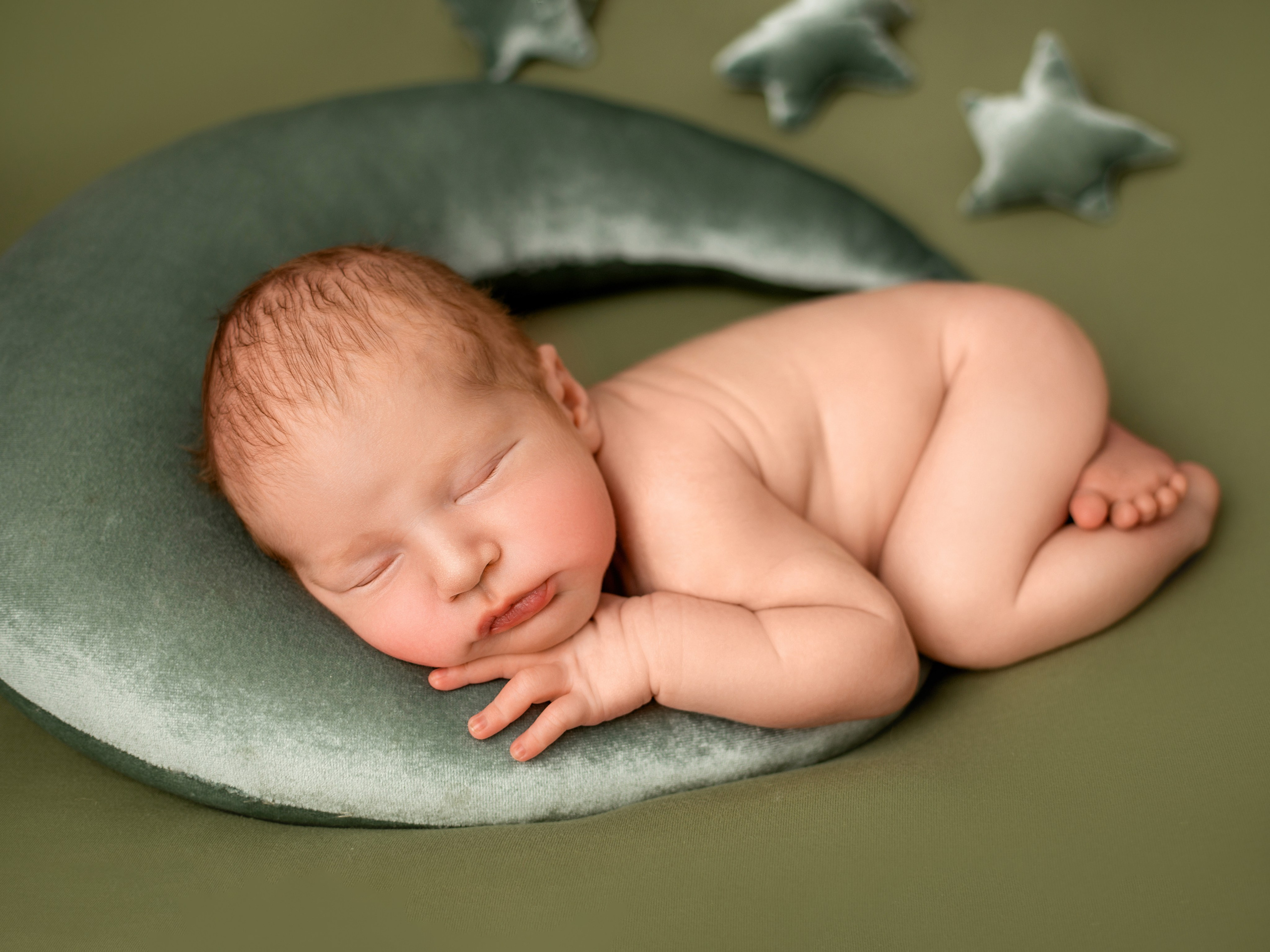 Семейная съёмка с новорожденным младенцем Краснодар. Фотограф новорожденных Краснодар Малышенко Надежда