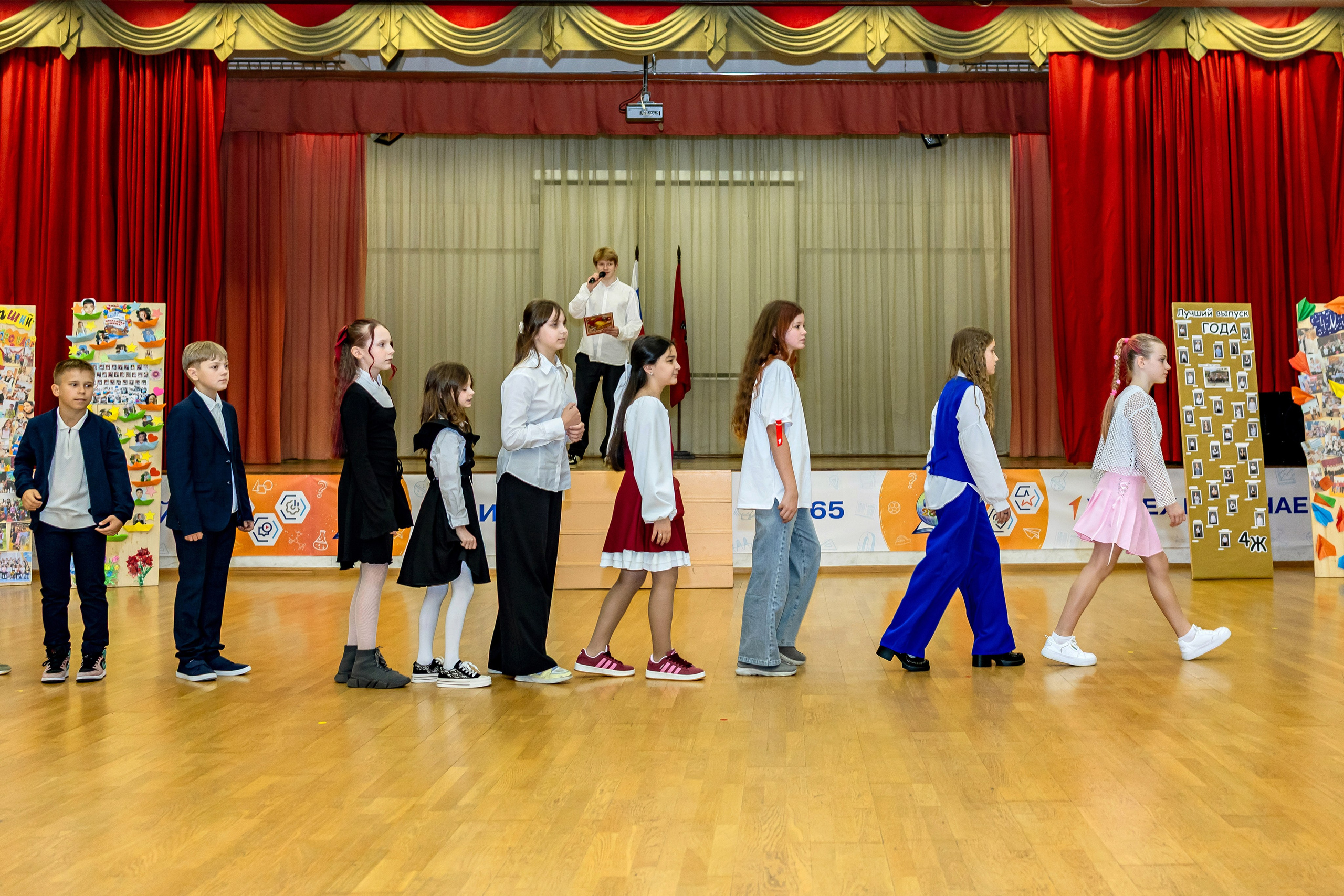 Выпускной праздник в начальной школе. Фотограф и видеограф Москва. Свадебный фотограф, видеограф. Выпускные альбомы. Оживающие альбомы