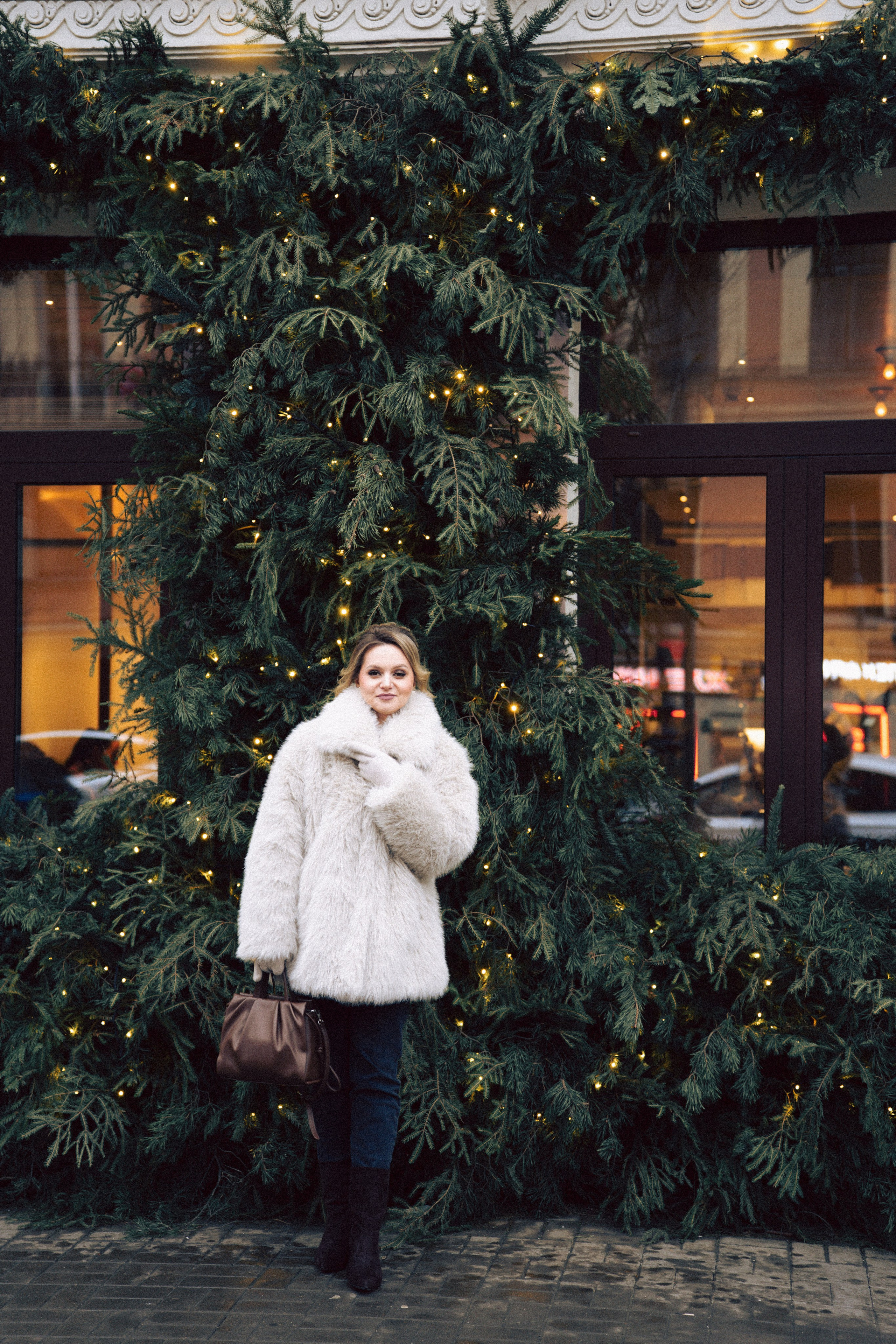 НОВОГОДНЯЯ ФОТОСЕСИИЯ В СТУДИИ ДЛЯ ДЕВУШКИ И ПРОГУЛКА ПО ЧЕРНЫШЕВСКОЙ. Профессиональный фотограф, Санкт-Петербург — Виктория Богомолова
