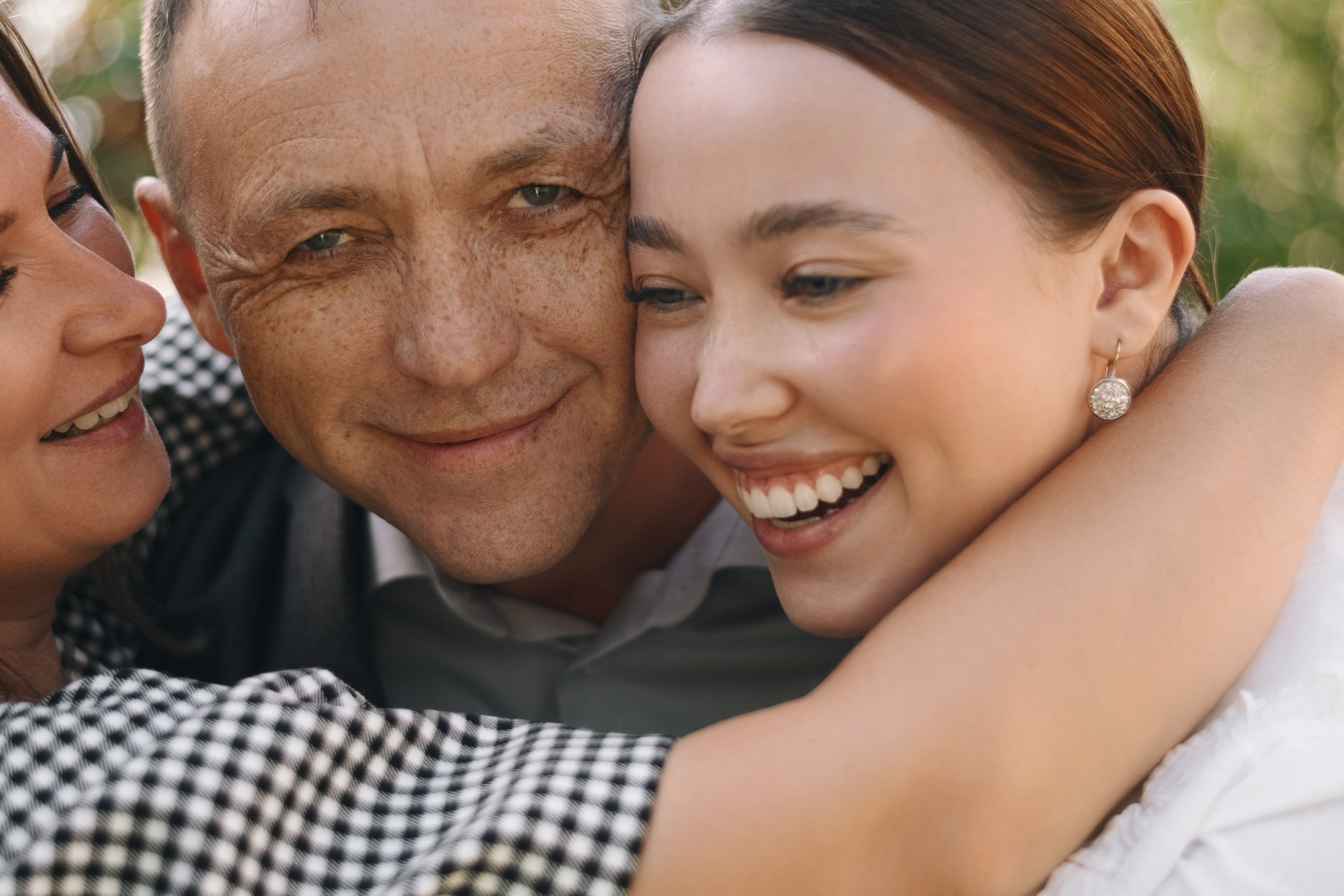 Семейная фотосессия в Тюмени — портреты поколений. Портретный фотограф Тюмень Дарья Мустафина