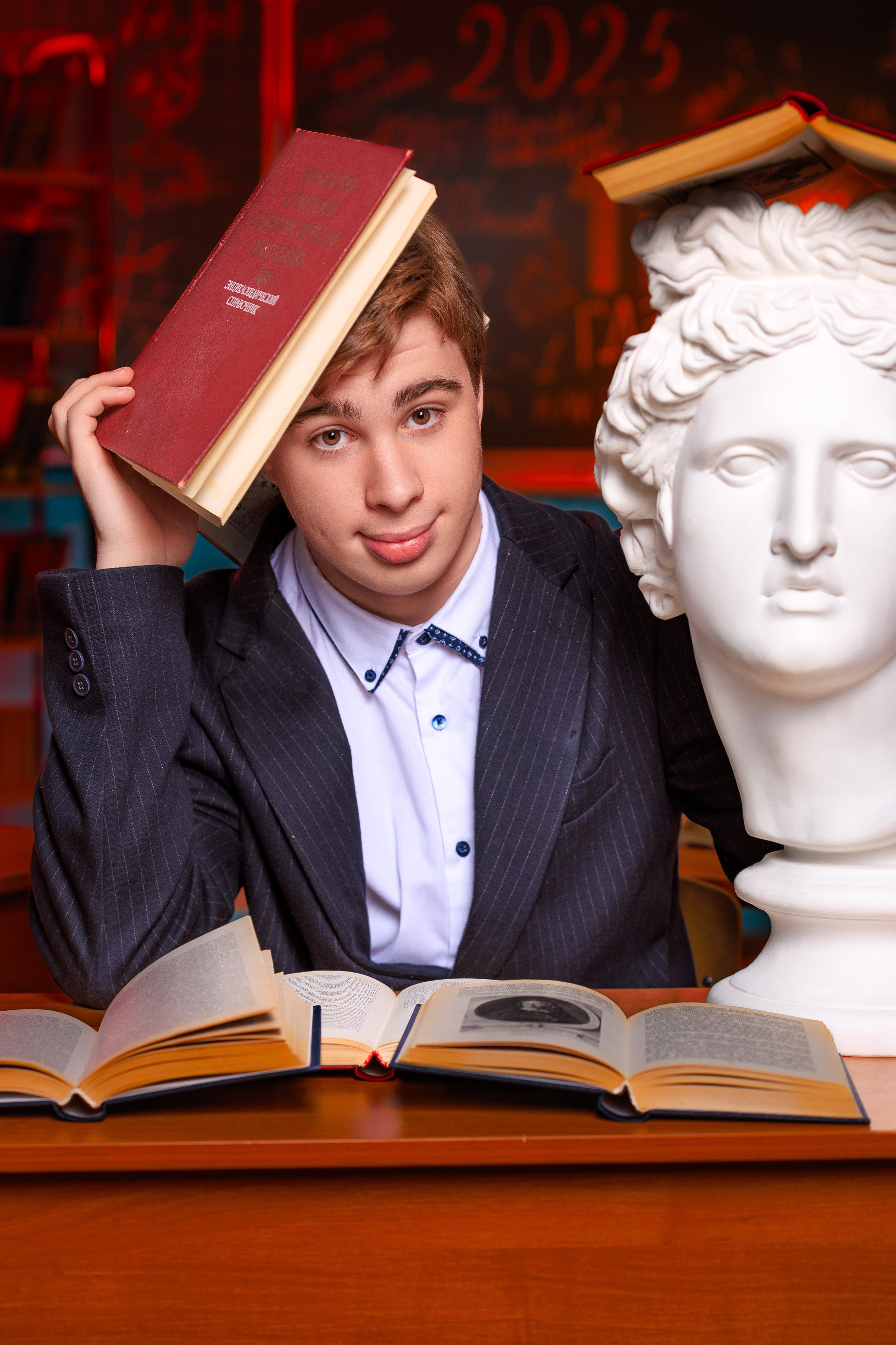 Смотреть фотки в классе. Выпускные альбомы Геленджик, Новороссийск, Краснодар, Туапсе