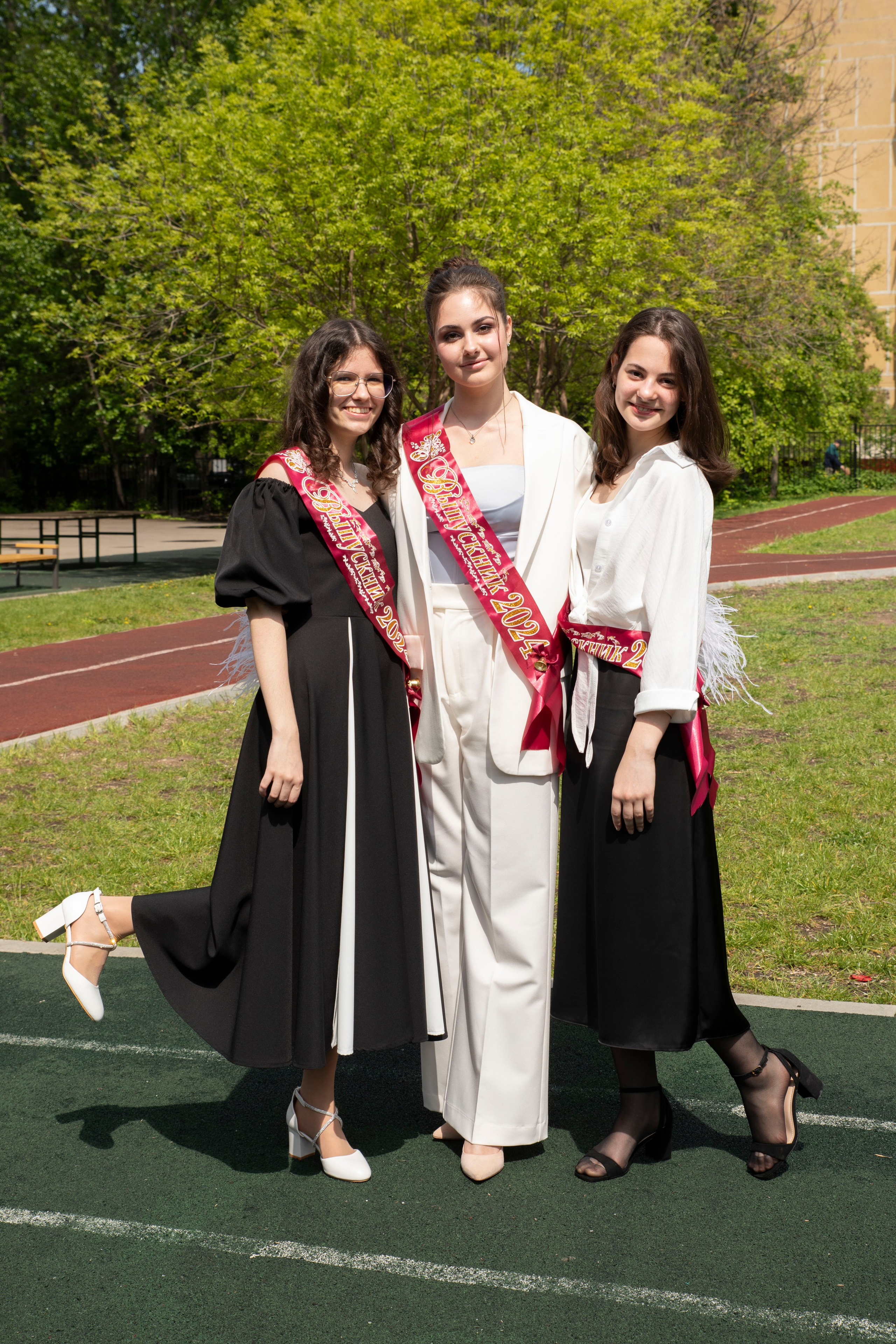 Последний звонок Школа Баренбаума 1517. Фотограф в Москве Яна Полосина