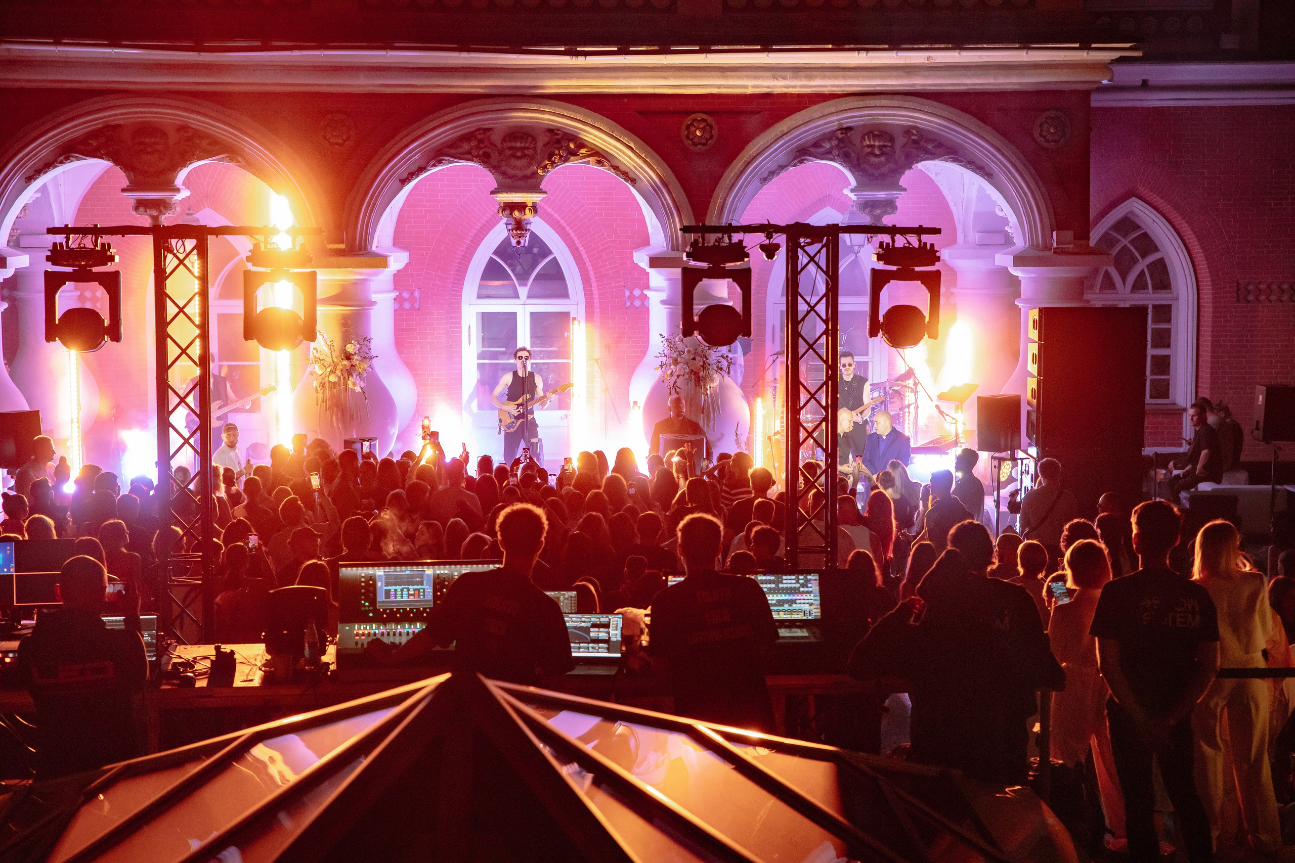 Группа ZOLOTO в Петровском путевом дворце/ AESTHETIC ONLY. Фотограф в Москве Яна Полосина