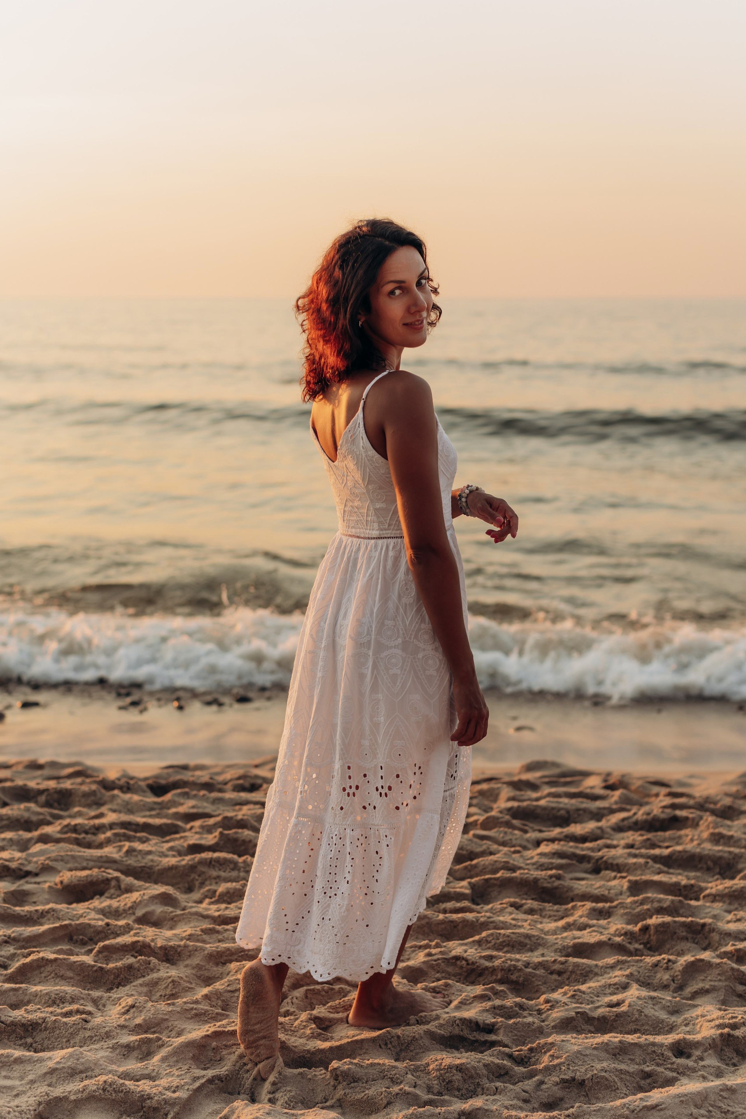 Подруги Пионеский Сосновый бор закат. Фотограф в Калининграде свадебная фотография, репортажная, фотосессии