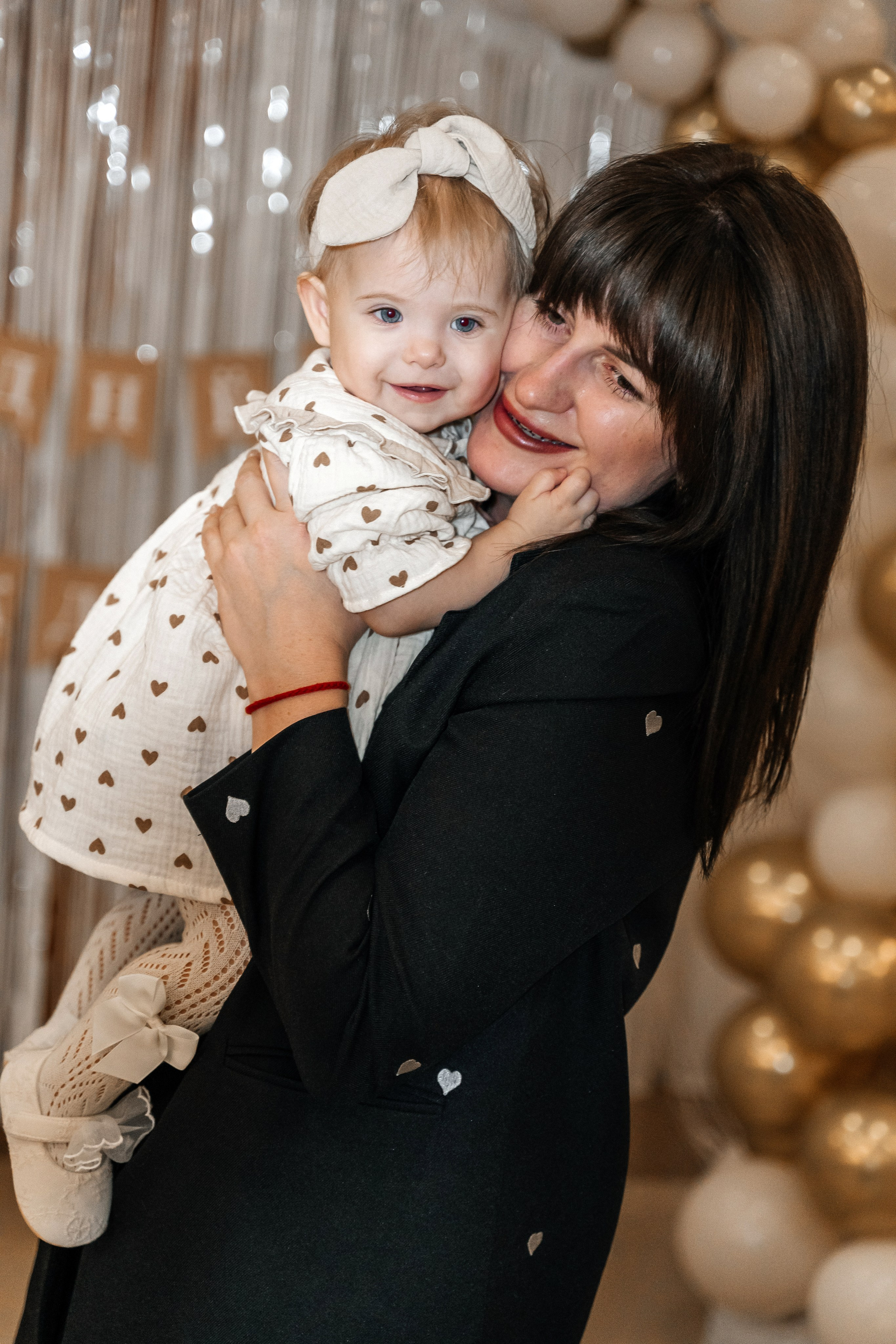 Александра и Виктория 1 годик. Семейный фотограф в Белгороде Амелина Алина