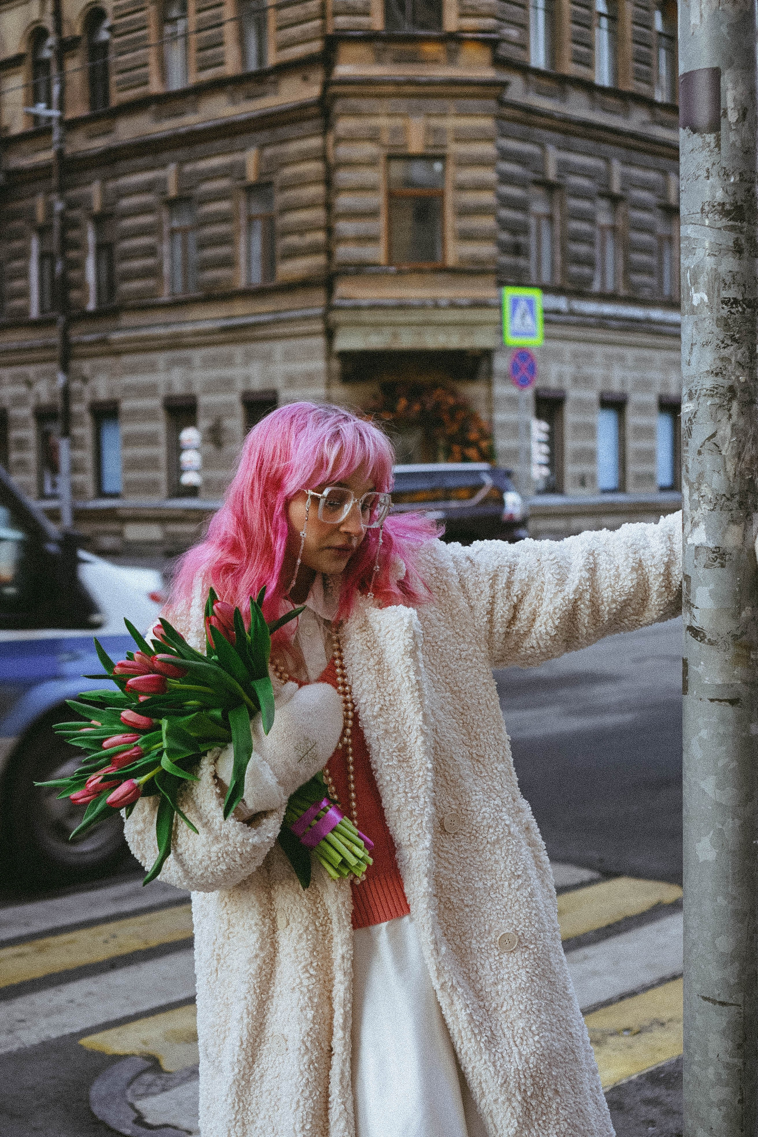 Прогулочная фотосессия с тюльпанами. Профессиональный фотограф, Санкт-Петербург — Виктория Богомолова