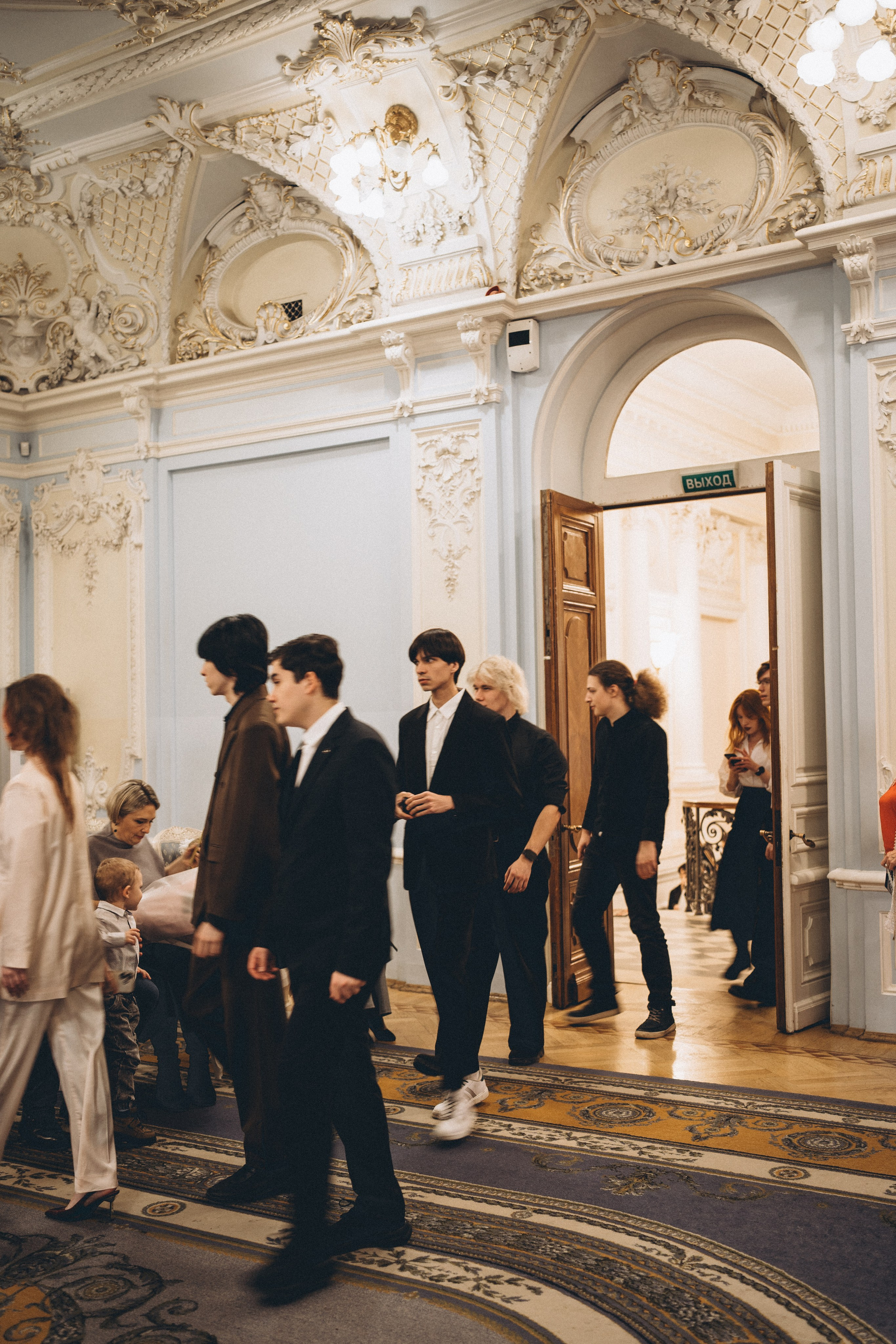 СВАДЕБНАЯ СЬЕМКА ВО ВТОРОМ ДВОРЦЕ С ГОСТЯМИ И ПРОГУЛКА В ТАВРИЧЕСКОМ САДУ. Профессиональный фотограф, Санкт-Петербург — Виктория Богомолова