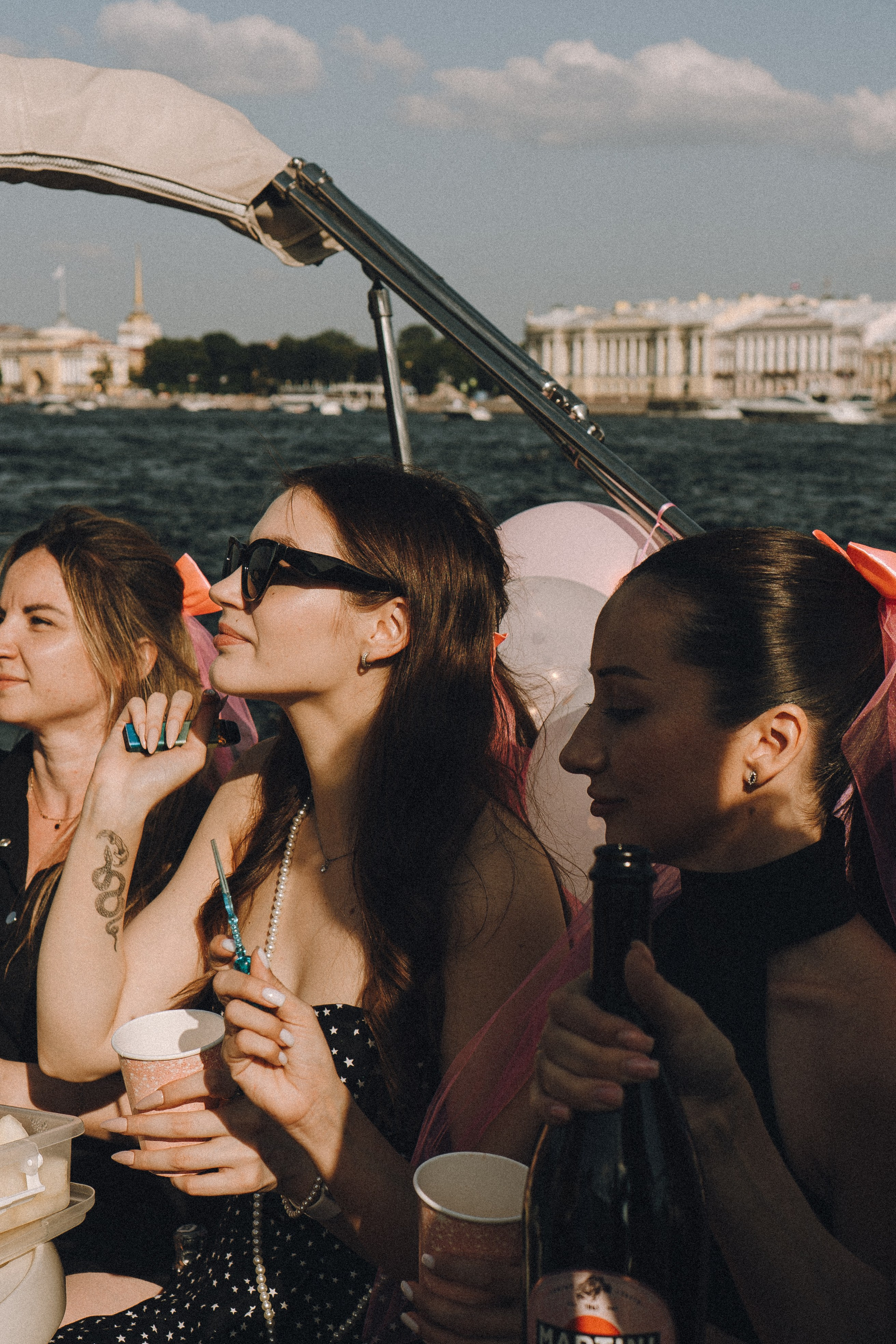 ДЕВИЧНИК НА КАТЕРЕ. Профессиональный фотограф, Санкт-Петербург — Виктория Богомолова