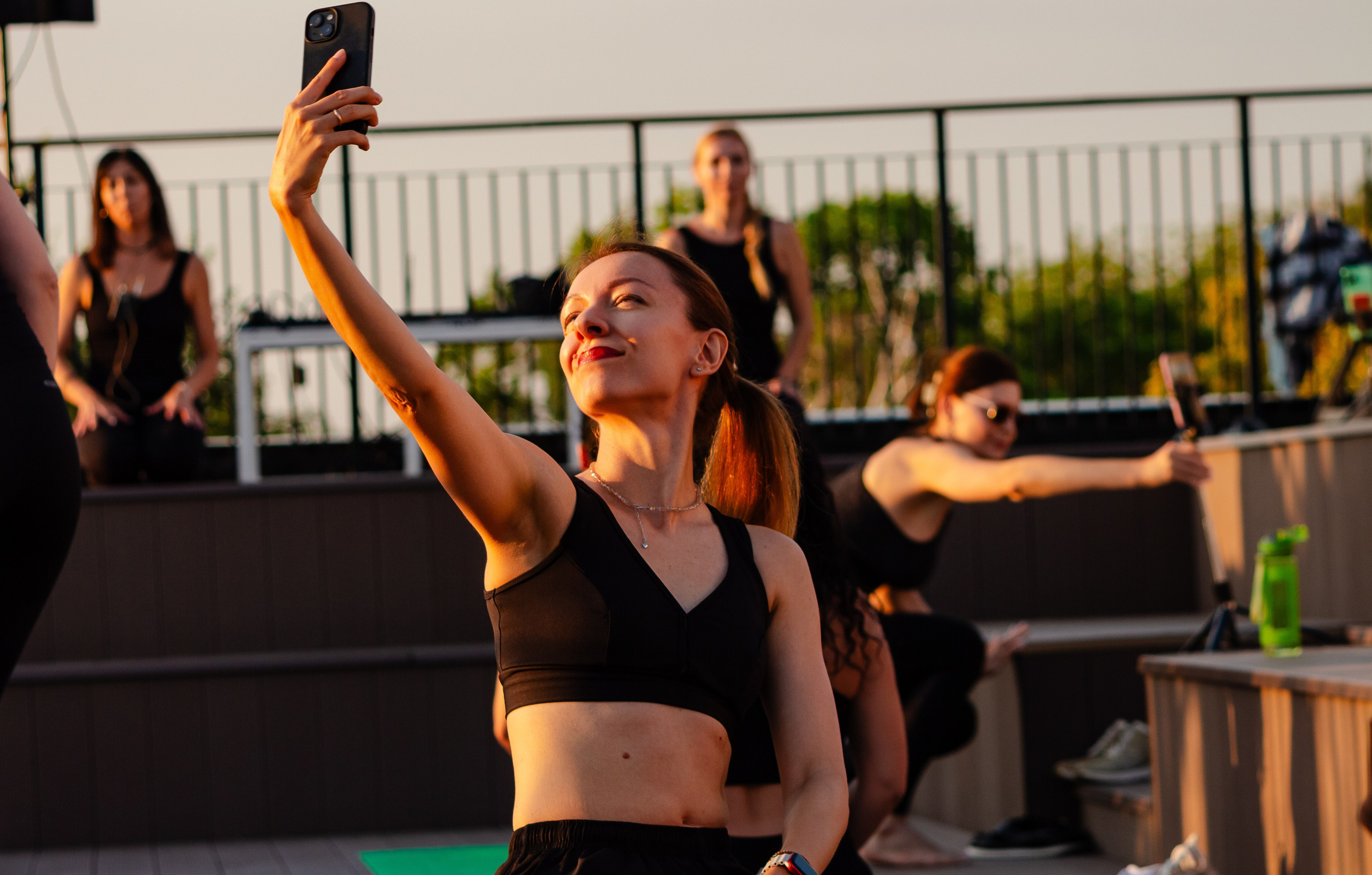 Йога на крыше Станкзавода. Александр Носов. Портретный и репортажный фотограф в Самаре