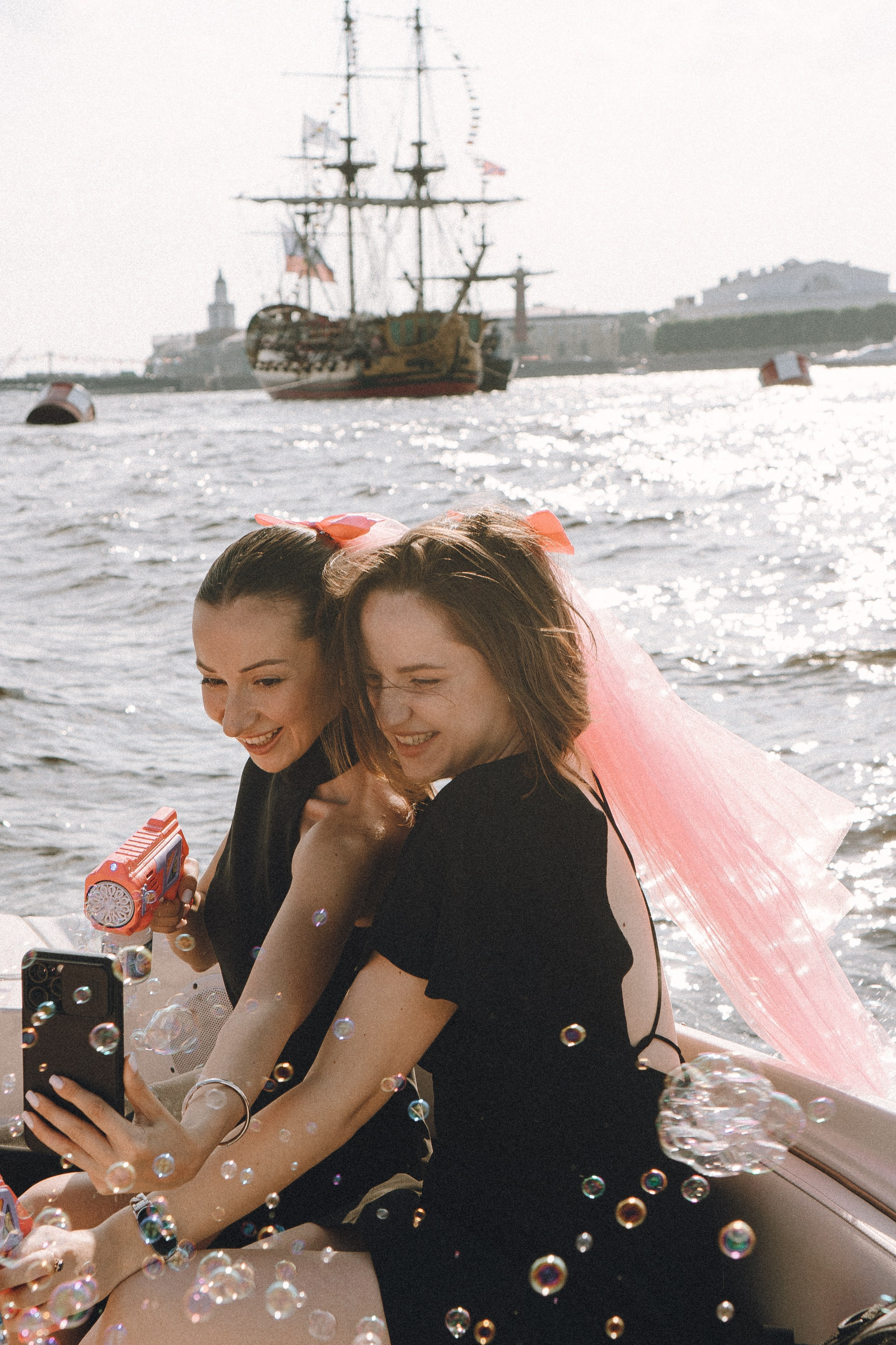 ДЕВИЧНИК НА КАТЕРЕ. Профессиональный фотограф, Санкт-Петербург — Виктория Богомолова