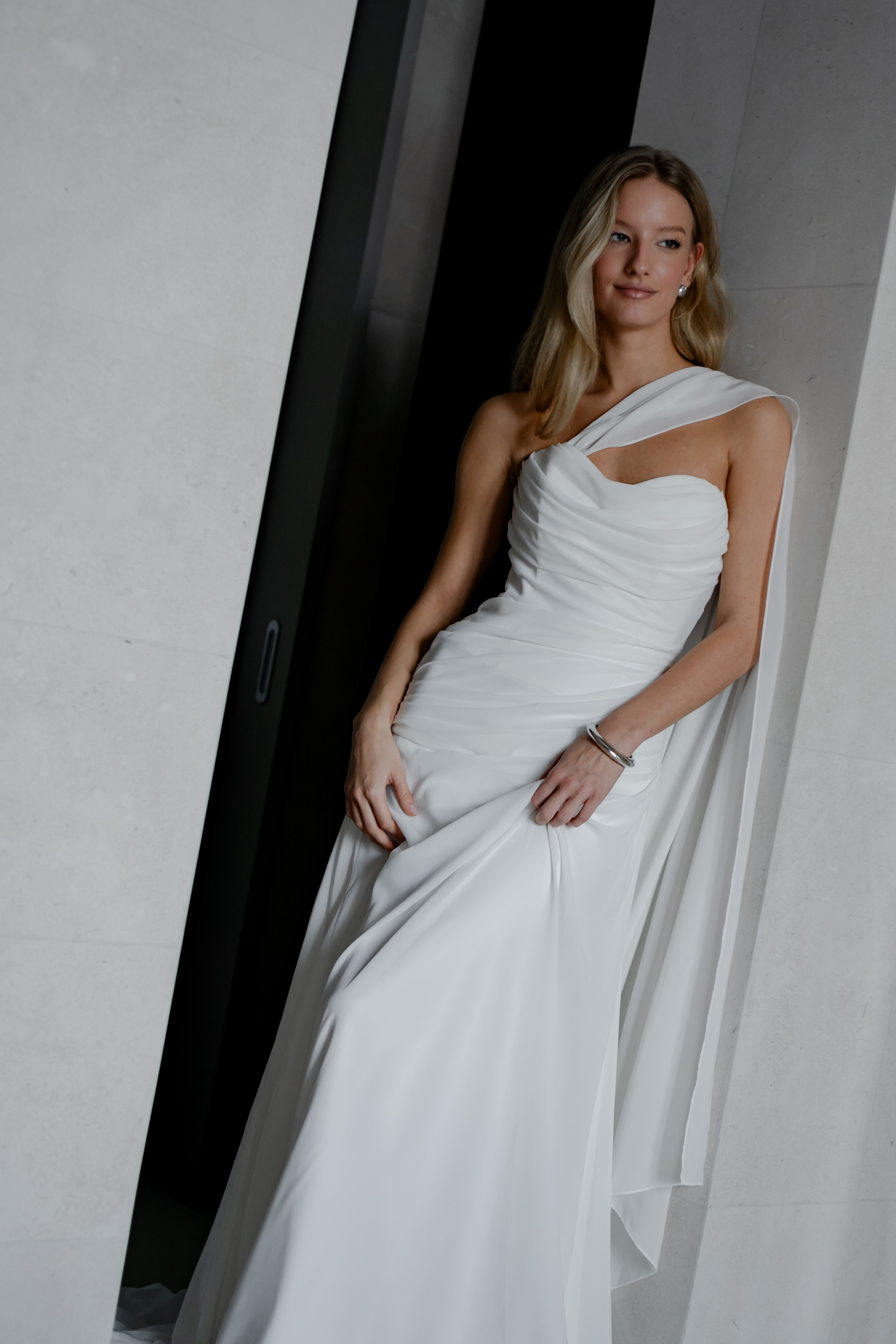 ЭЛЕГАНТНАЯ СВАДБЕНАЯ СЬЕМКА ЖЕНИХА И НЕВЕСТЫ В ДОРОГОМ ОТЕЛЕ САНКТ-ПЕТЕРБУРГА. Профессиональный фотограф, Санкт-Петербург — Виктория Богомолова