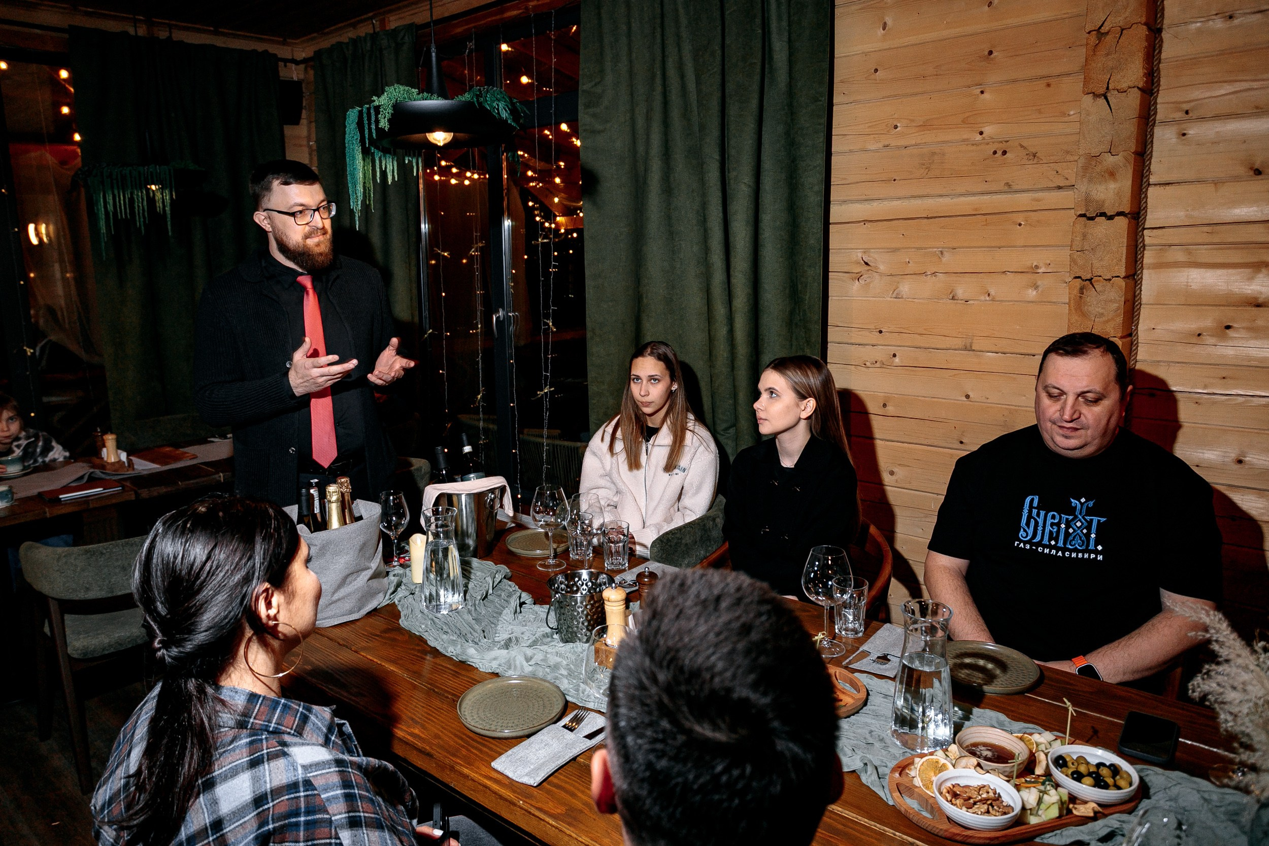 съёмка для контента. репортаж. репортажный фотограф на Алтае . съёмка для контента на Алтае. съёмка для контента Горно-Алтайск. фотограф Яков Рослин. репортажный фотограф Горно-Алтайск.